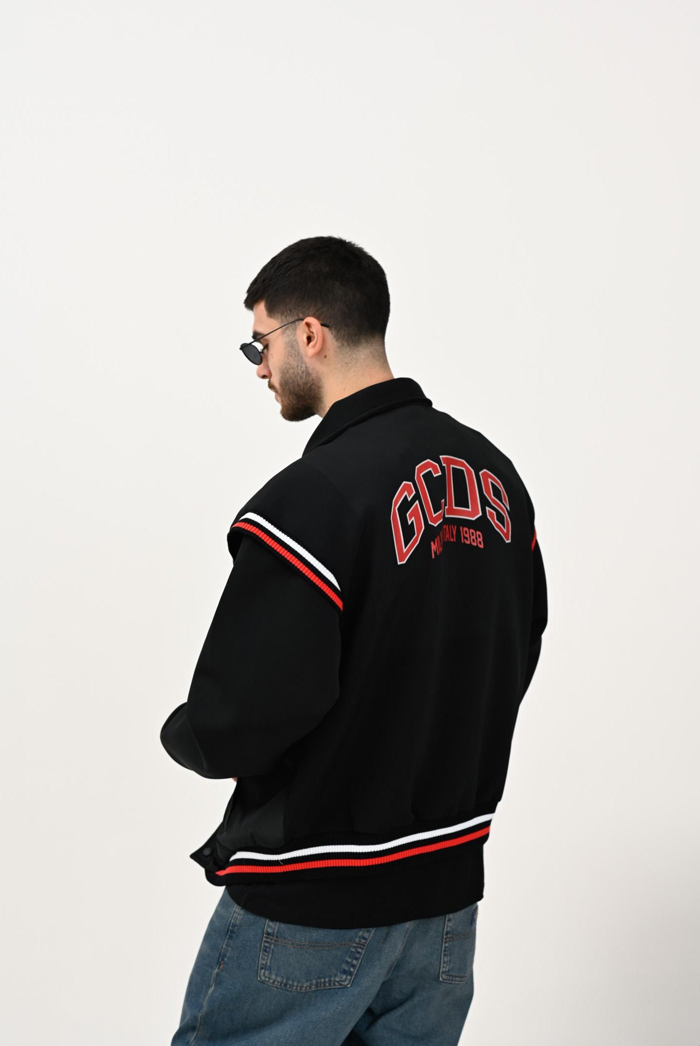 GCDS Bomber nero per uomo e donna con logo sul retro B2EM0901MA0 99 GCDS