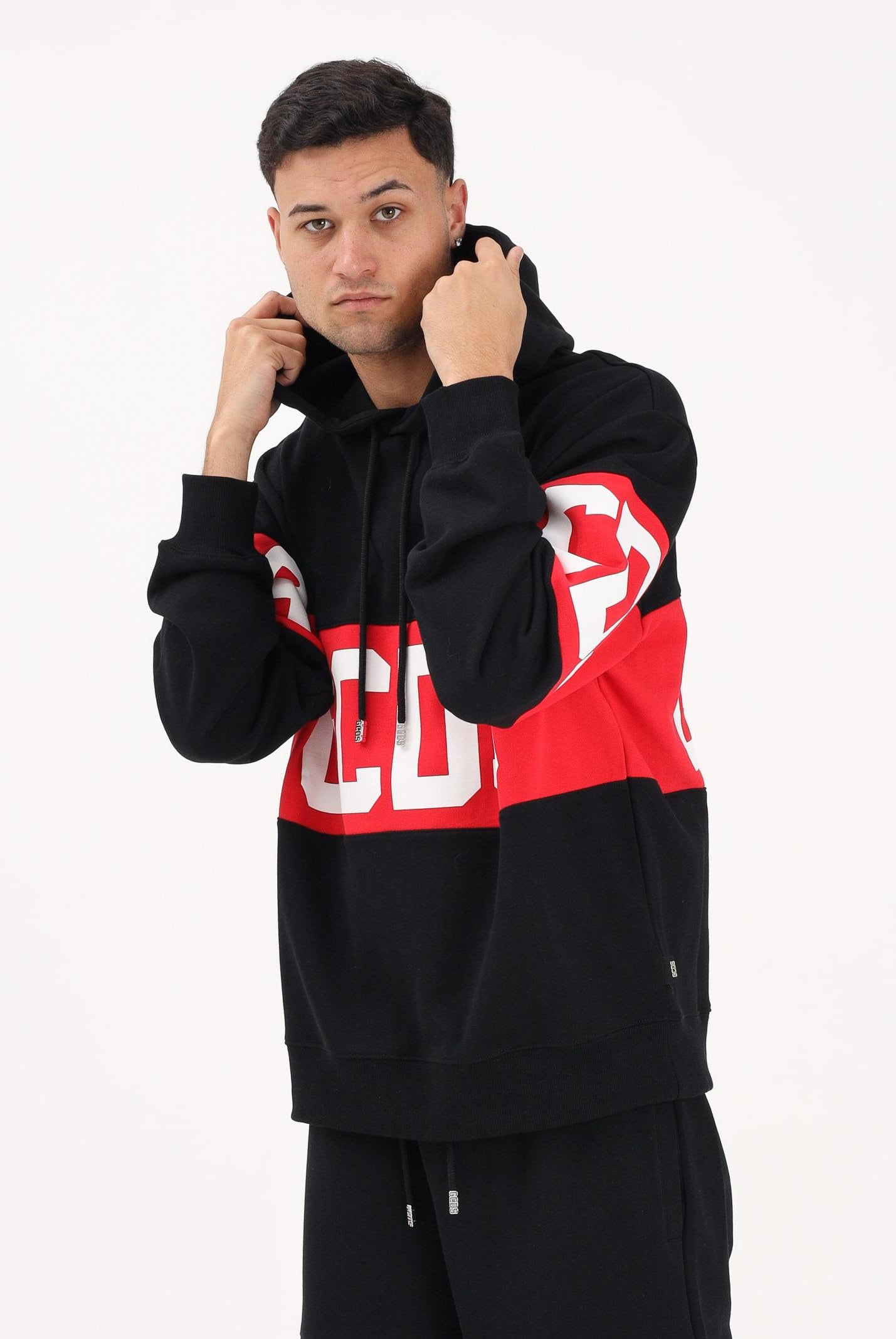 GCDS Felpa con cappuccio nera per uomo e donna caratterizzata da banda a contrasto e logo Z0MLQE138F004 999R GCDS