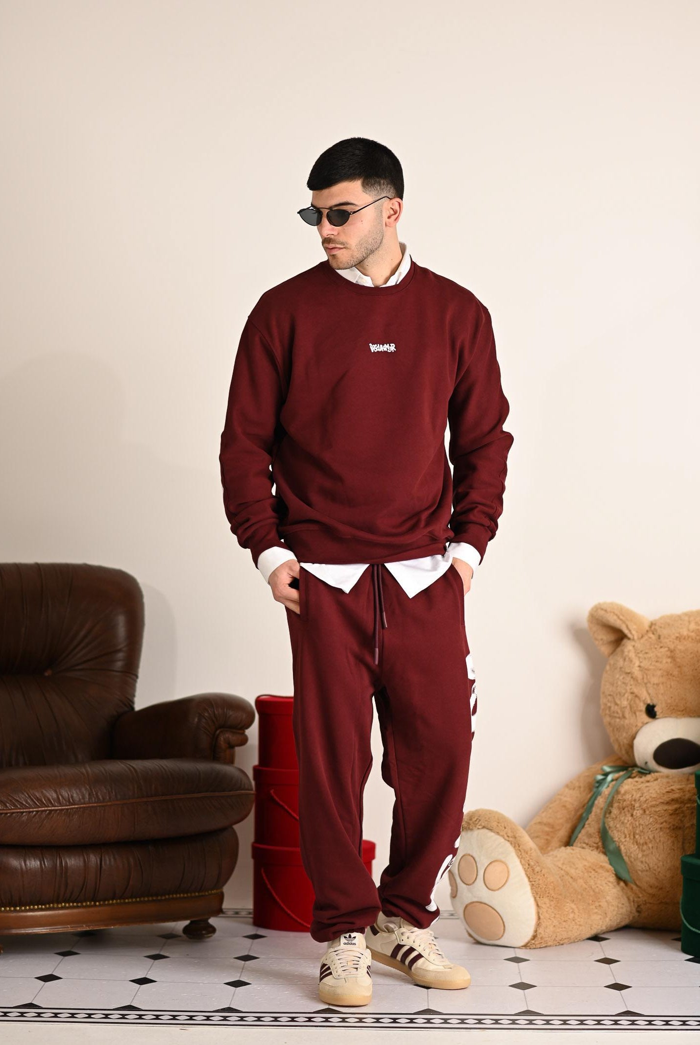 DISCLAIMER Felpa girocollo bordeaux da uomo con maxi stampa sul retro 25IDS55104 BO DISCLAIMER