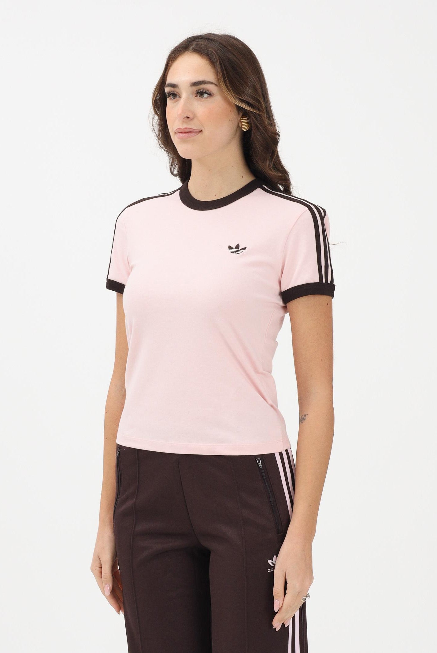 ADIDAS ORIGINALS T-shirt a manica corta 3 STRIPES SLIM rosa e marrone da donna KC9016 . ADIDAS ORIGINALS