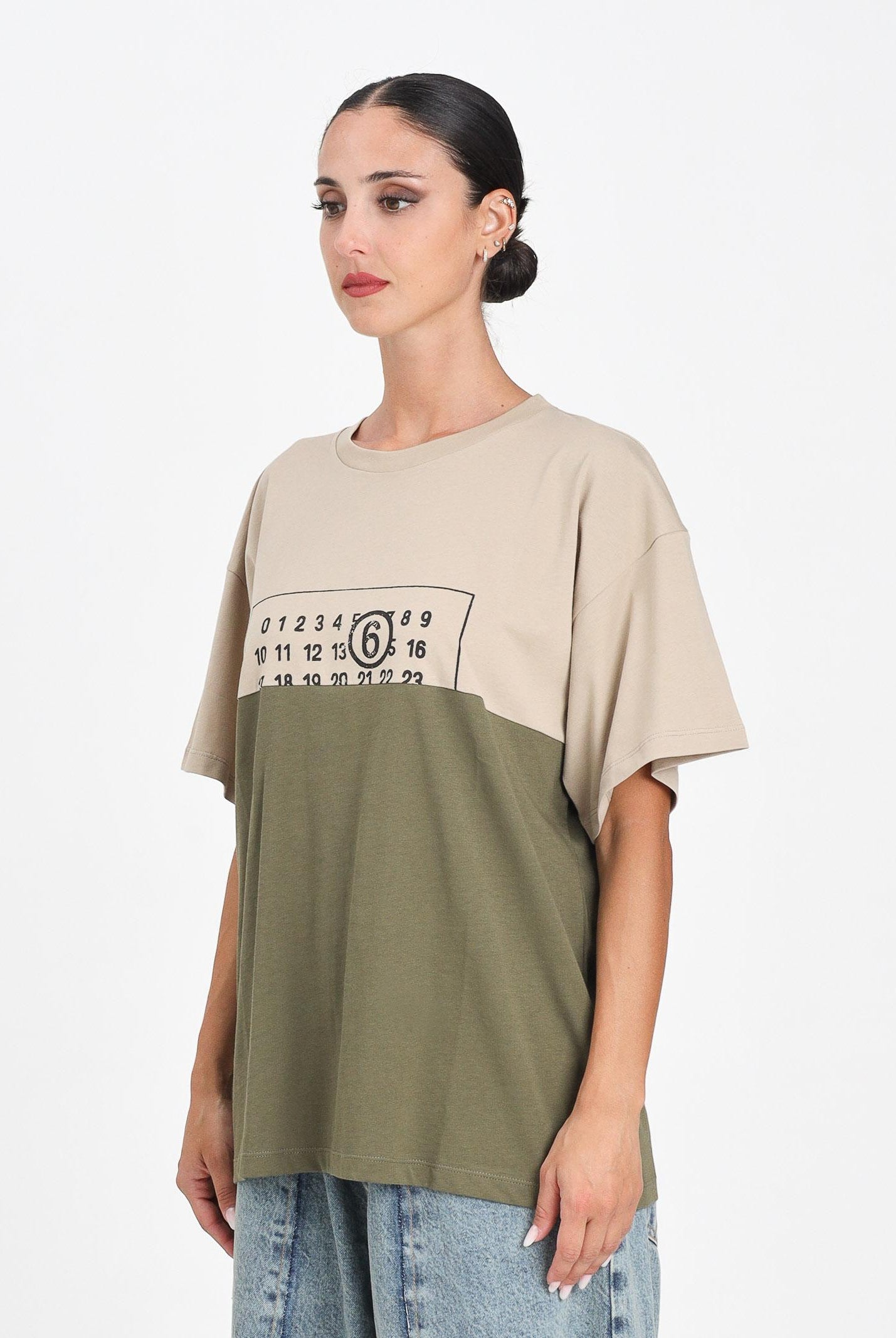 MAISON MARGIELA T-shirt a manica corta beige e verde per donna, ragazzi e bambini caratterizzata da una costruzione re-cut M60876MM04I M6C38 MAISON MARGIELA
