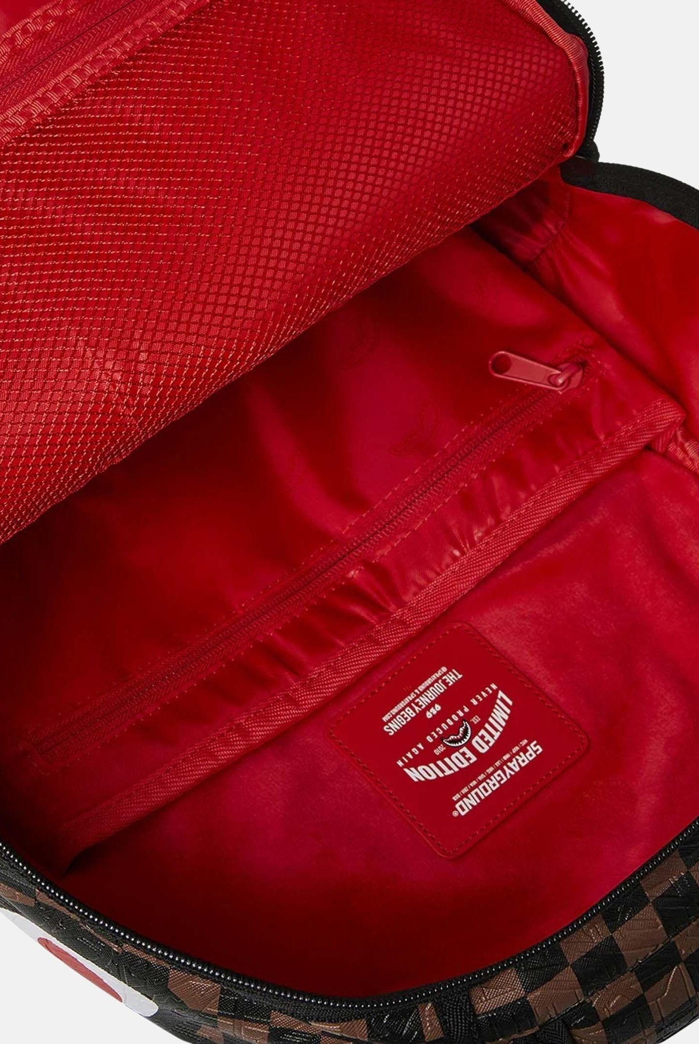 910B8232NSZ . SPRAYGROUND