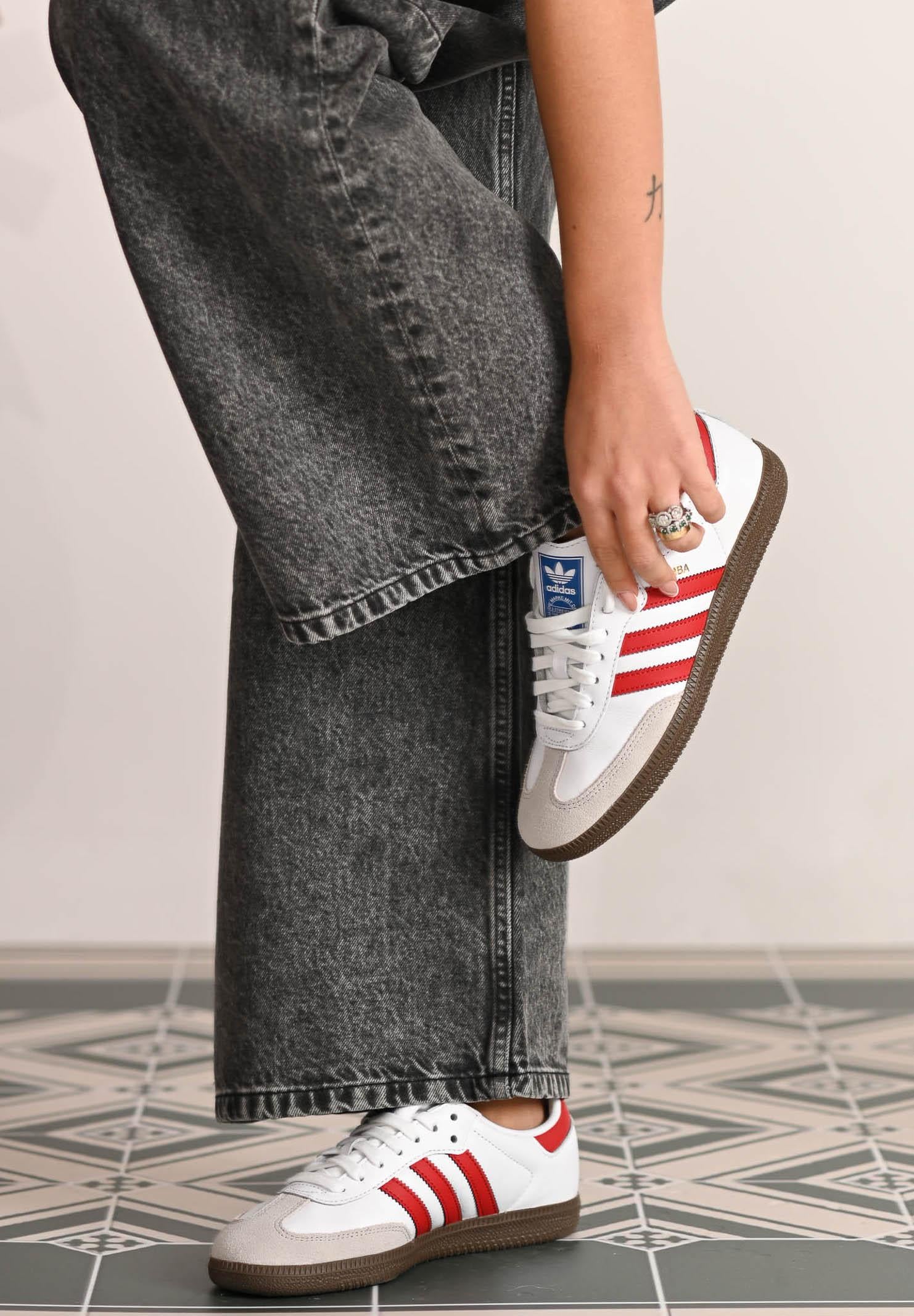 ADIDAS ORIGINALS Sneakers Samba OG bianche e rosse per uomo e donna IG1025 . ADIDAS ORIGINALS