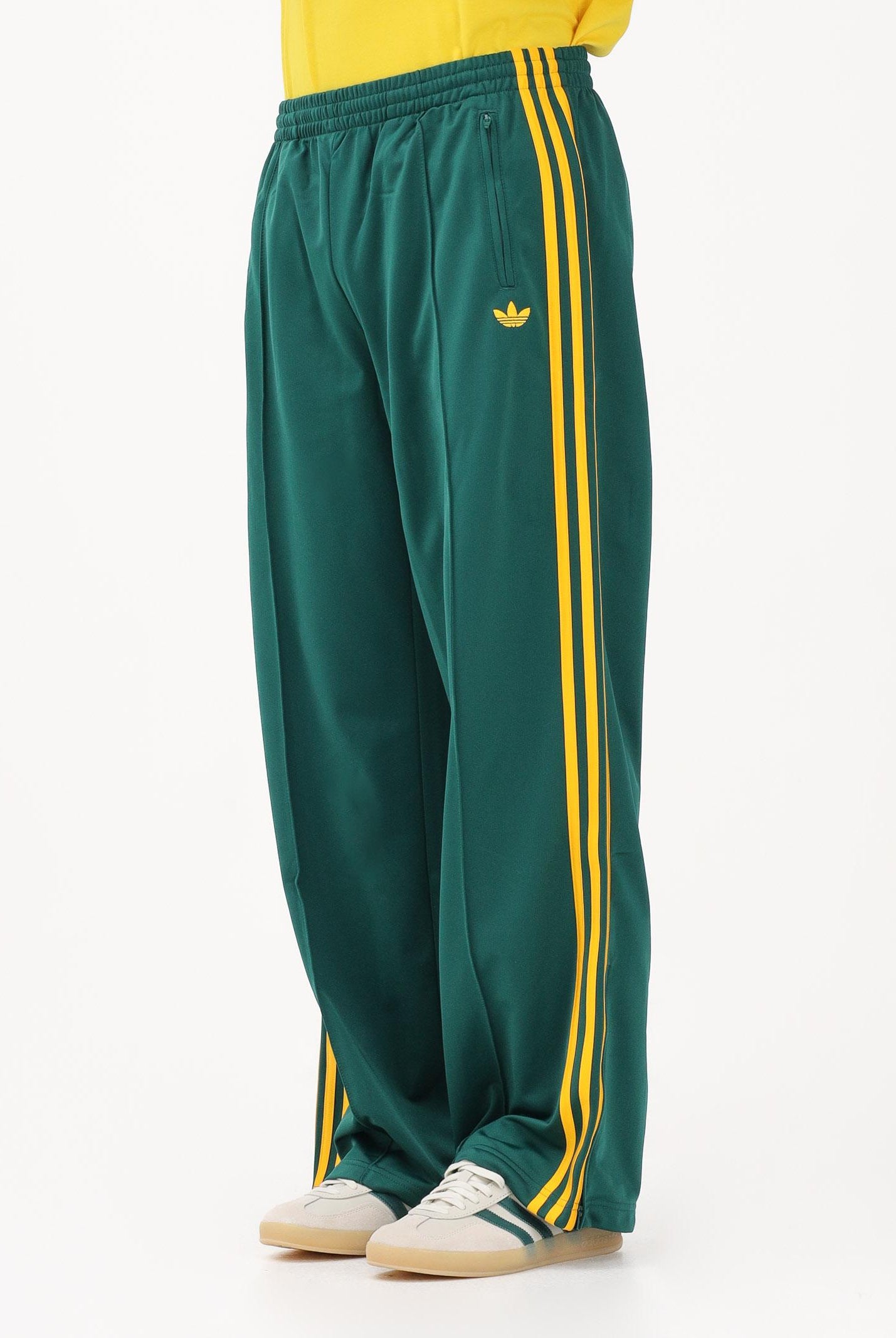 ADIDAS ORIGINALS Pantalone sportivo FIREBIRD LOOSE verde e giallo da uomo KG3707 . ADIDAS ORIGINALS