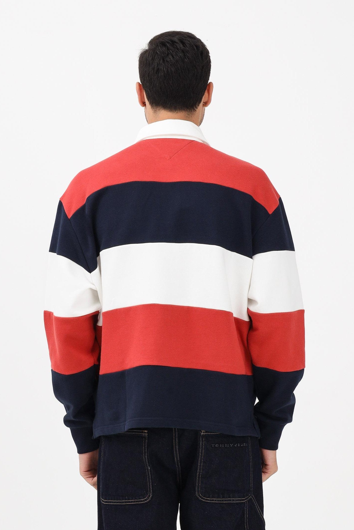 TOMMY JEANS Felpa stile polo da uomo con motivo a righe nei toni del rosso, panna e blu DM0DM22727 0A4 TOMMY JEANS