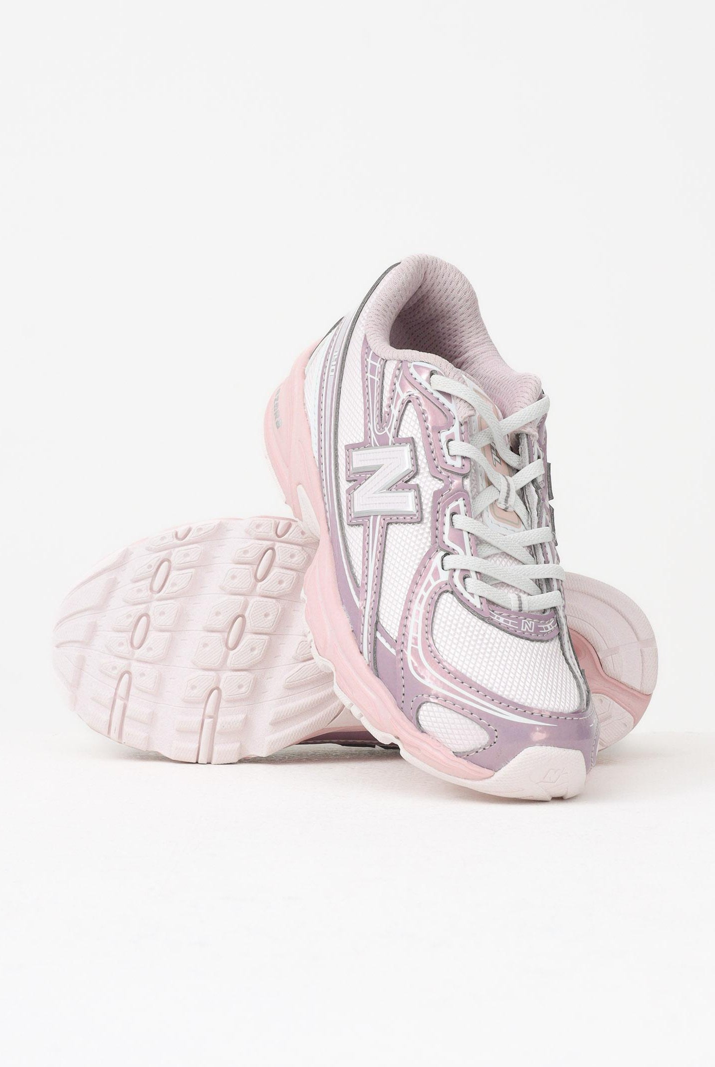 NEW BALANCE Sneakers 740 Bungee Lace rosa da bambina P7401HN . NEW BALANCE