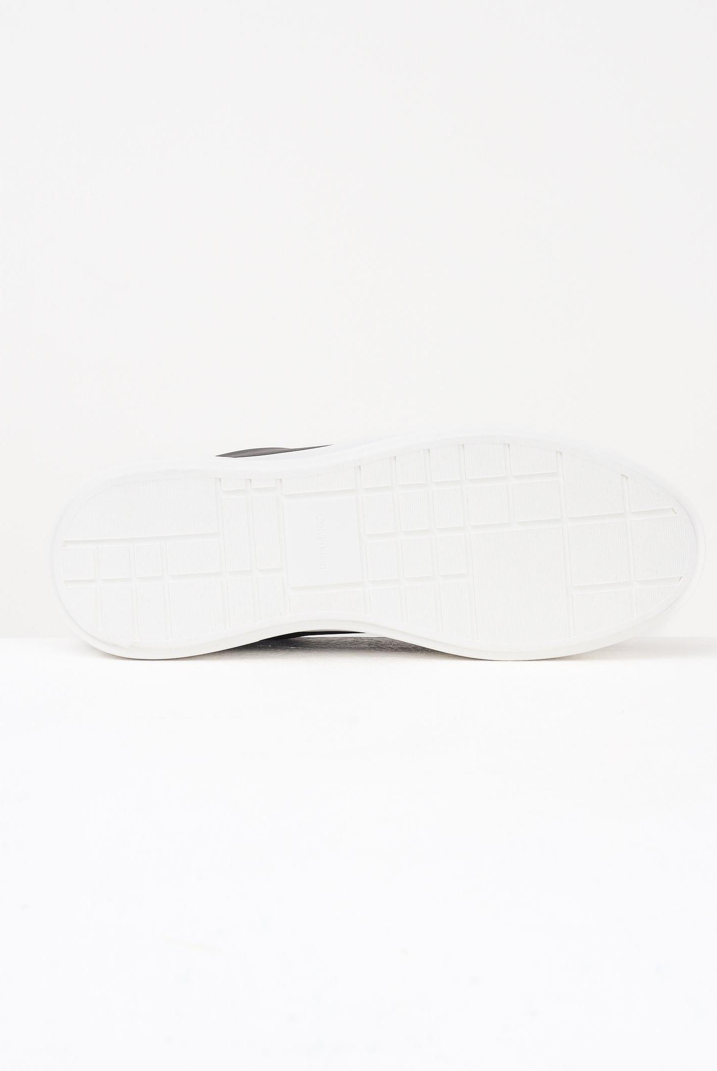 CALVIN KLEIN JEANS Sneakers nere da uomo con logo YM0YM013440GM . CALVIN KLEIN JEANS