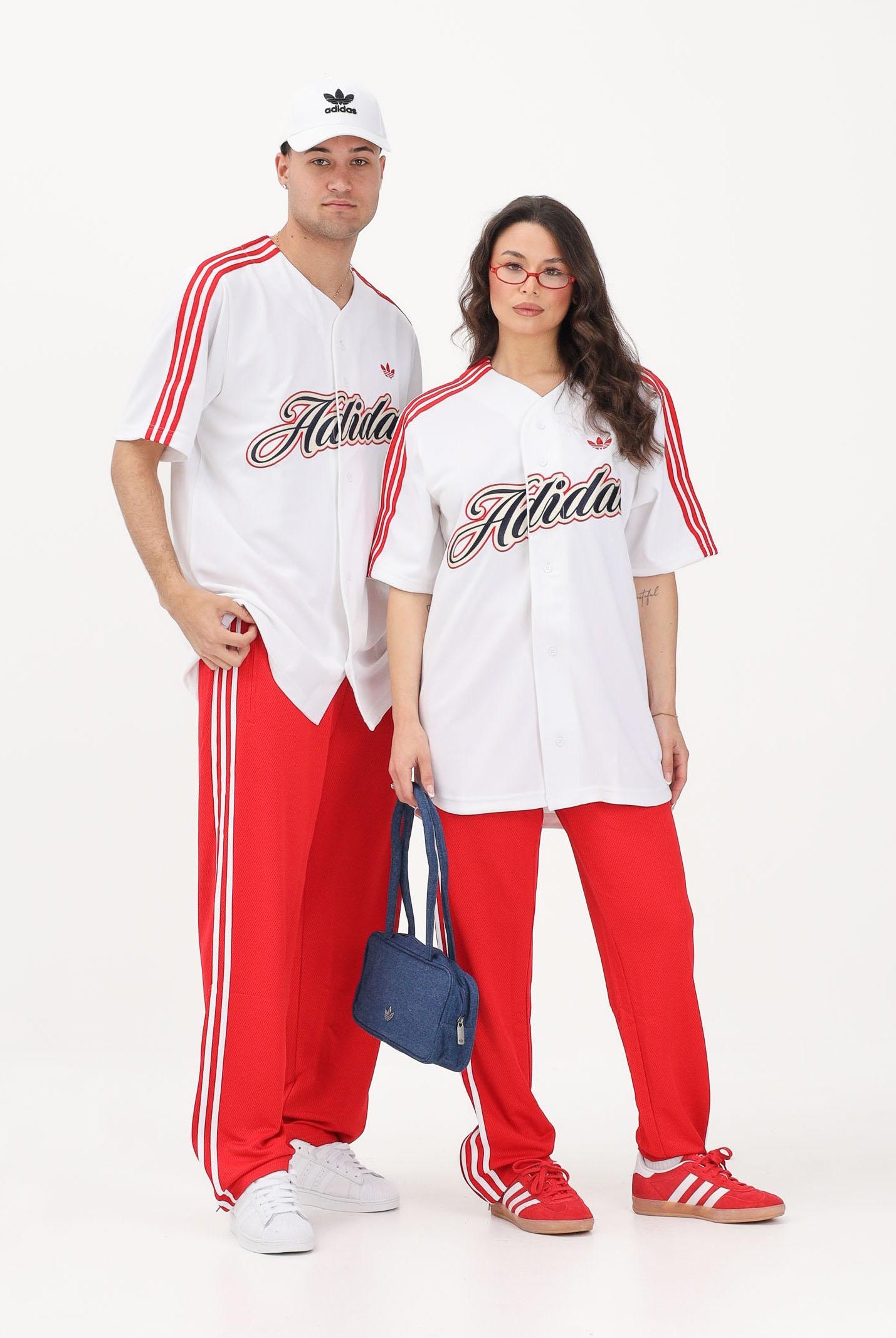 ADIDAS ORIGINALS Camicia a manica corta SUMMER LEAGUE VARSITY BASEBALL bianca per uomo e donna KD6563 . ADIDAS ORIGINALS