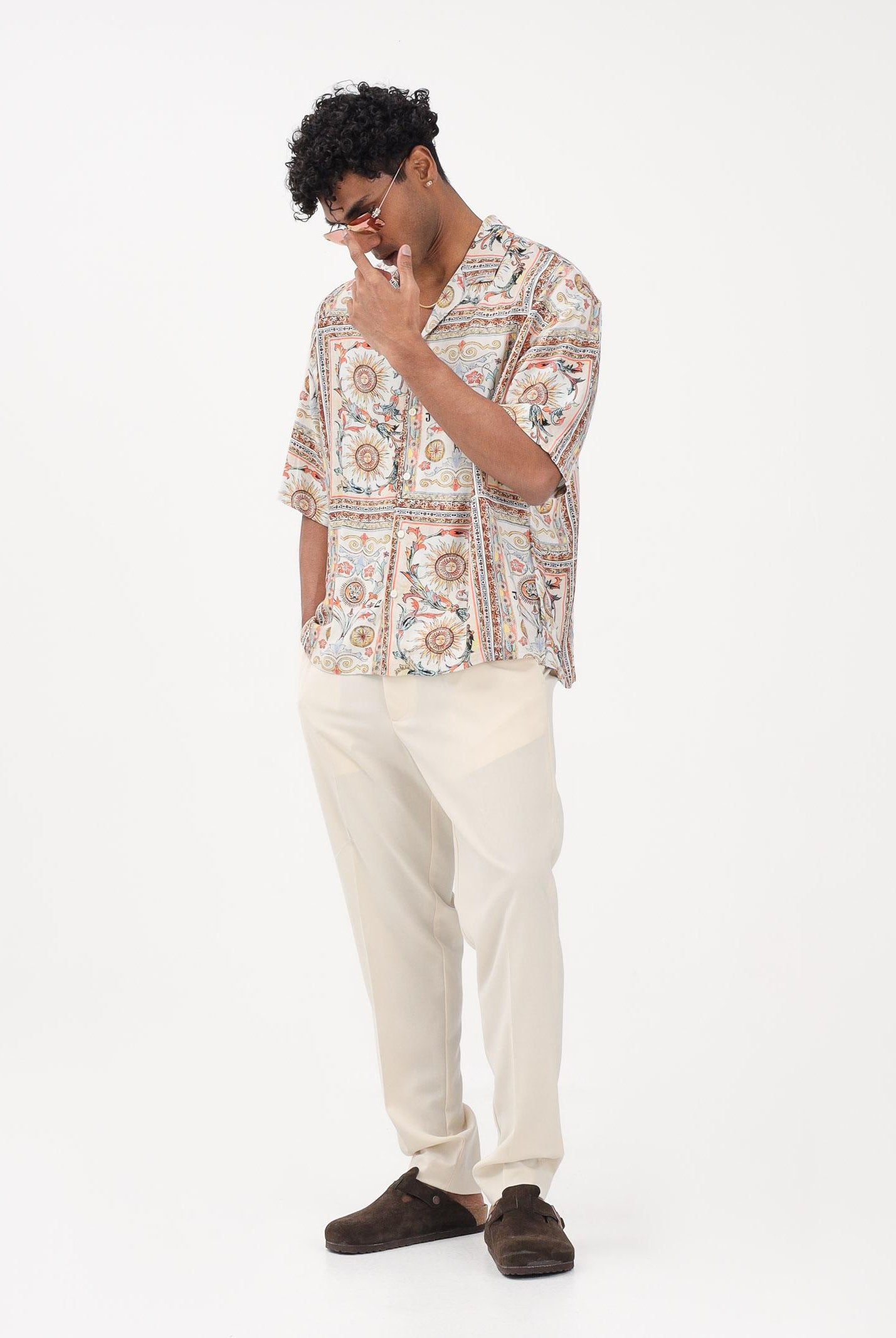 JUST CAVALLI Camicia a manica corta beige da uomo con stampa decorativa 80OALF01CNF05 R85 JUST CAVALLI