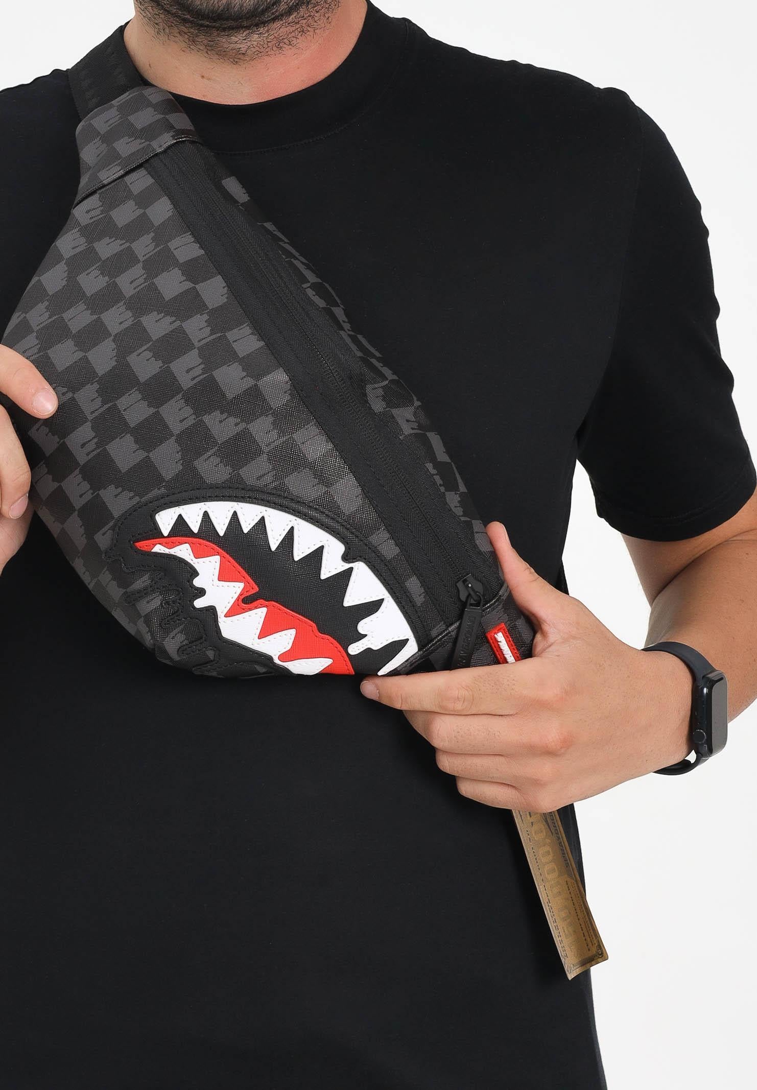 SPRAYGROUND Marsupio DRIPPING SHARKS IN PARIS SAVVY nero e grigio da uomo 910B7971NSZ SPRAYGROUND