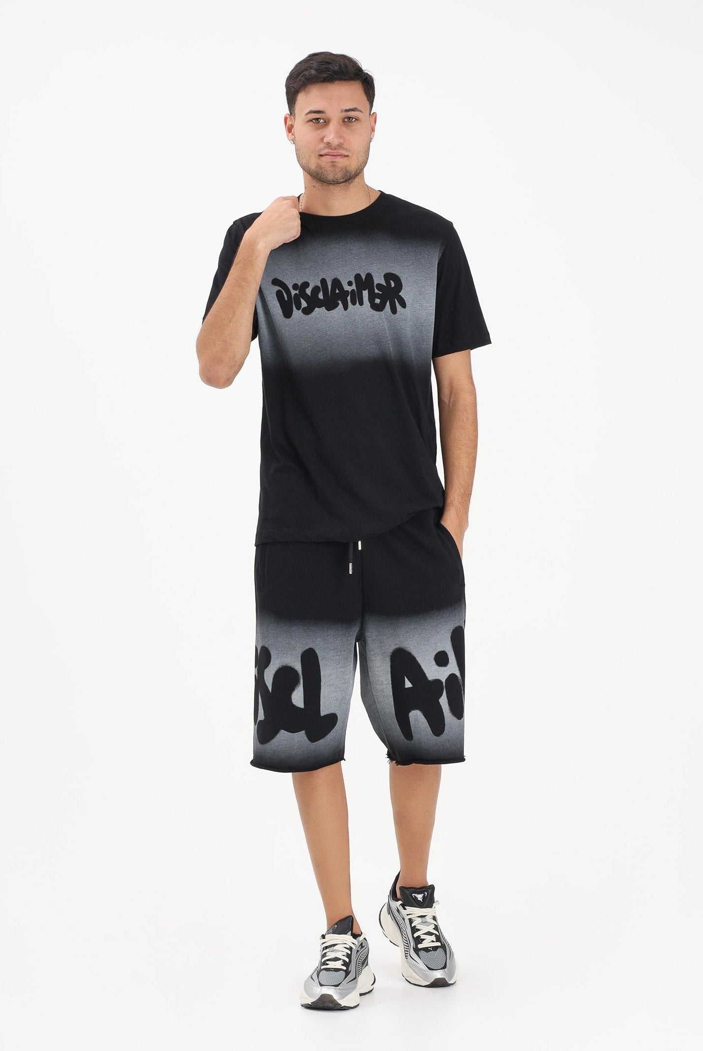 DISCLAIMER Shorts sportivo nero da uomo con stampa logo in stile graffiti 26EDS55420 NE DISCLAIMER