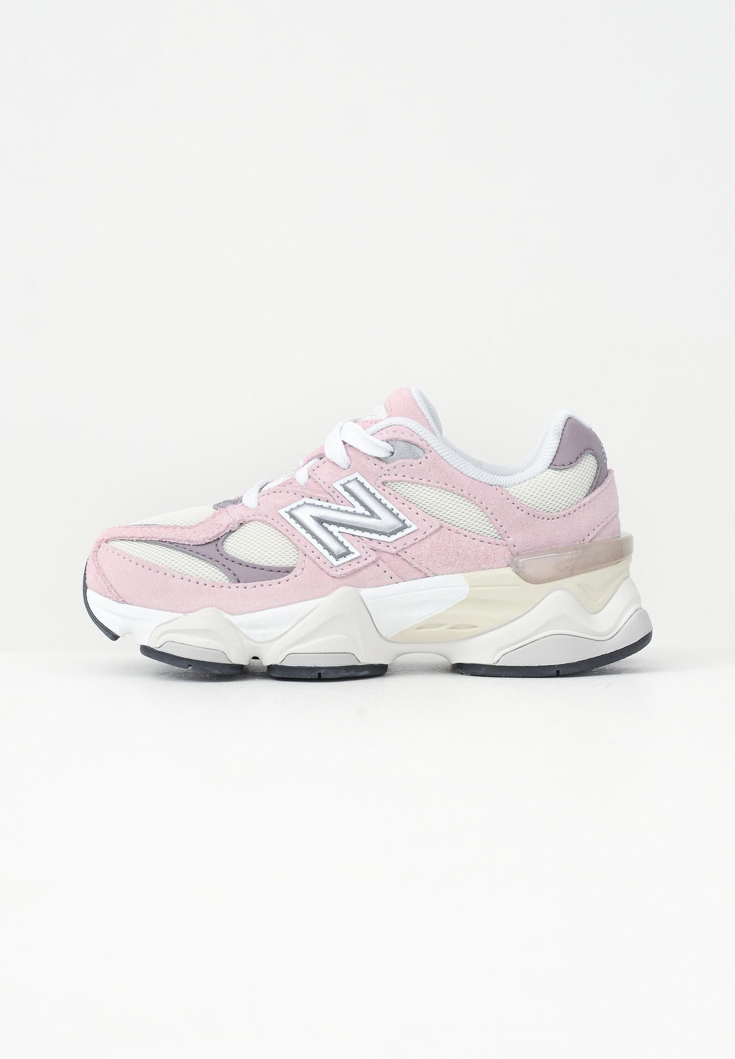 NEW BALANCE Sneakers 9060 Lace rosa da bambina PC9060BE . NEW BALANCE