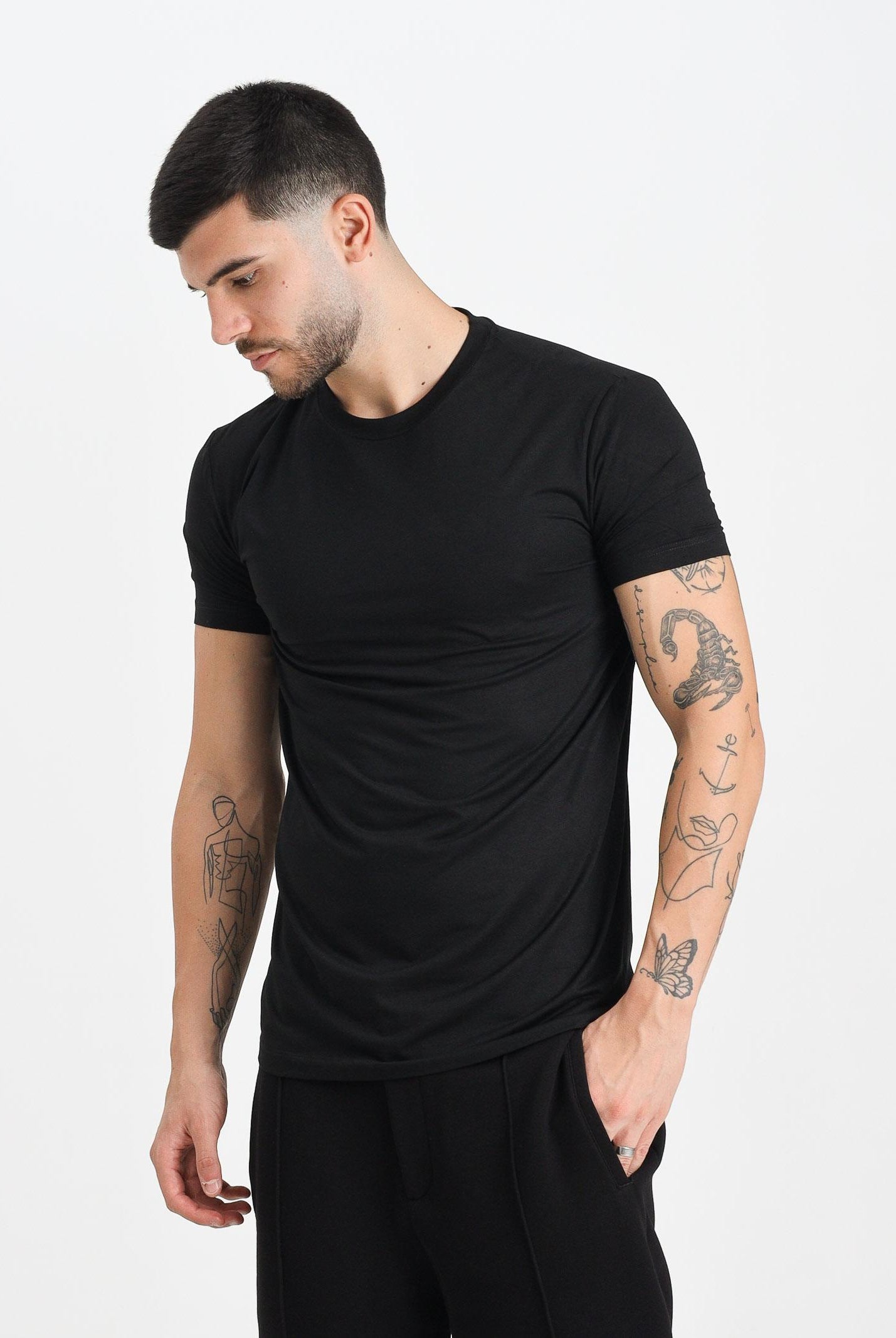 DSQUARED2 T-shirt a manica corta nera da uomo con logo sul retro D9M206030 001 DSQUARED2