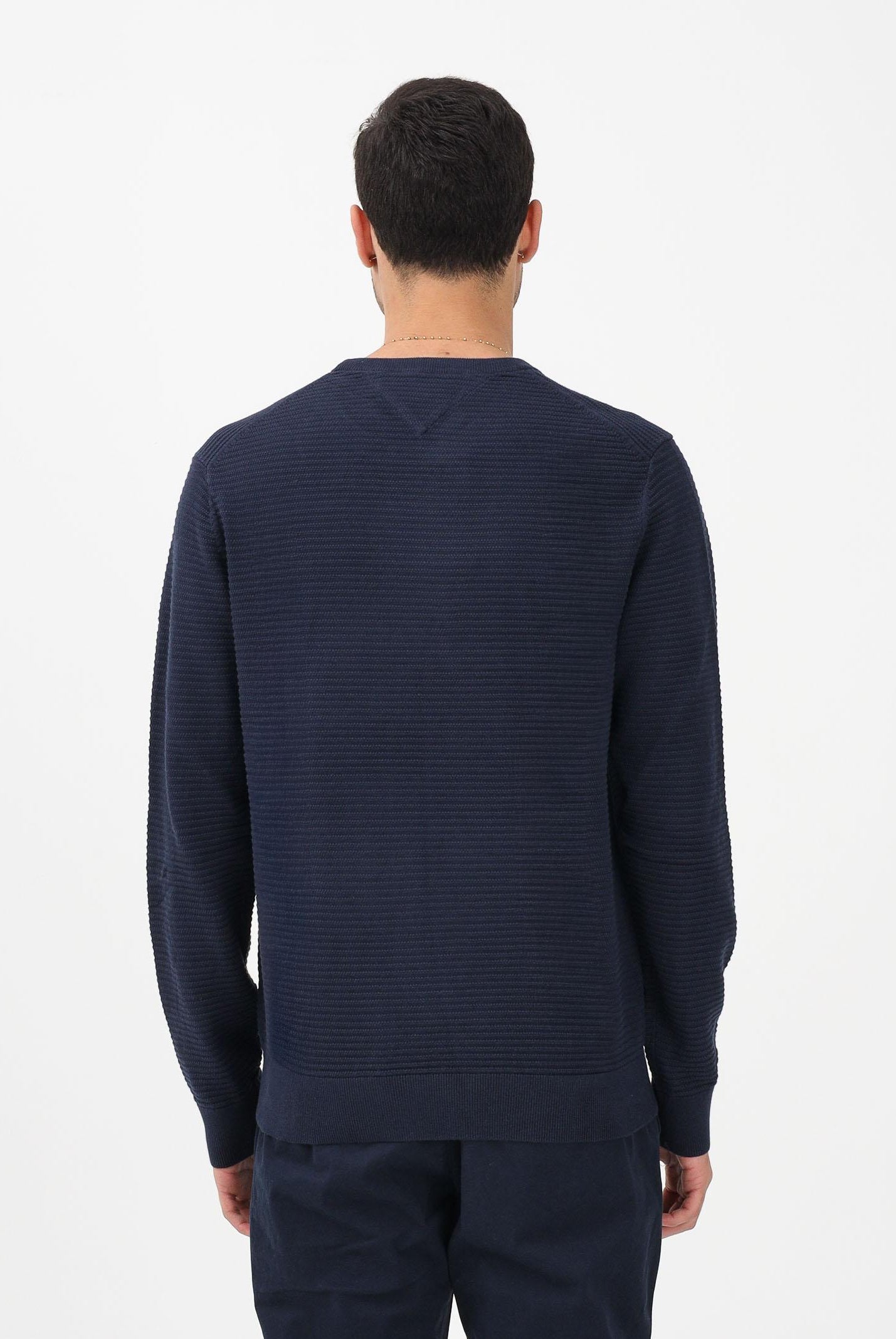 TOMMY HILFIGER Maglioncino girocollo blu da uomo caratterizzato da lavorazione a maglia tramata MW0MW41643 C1G TOMMY HILFIGER