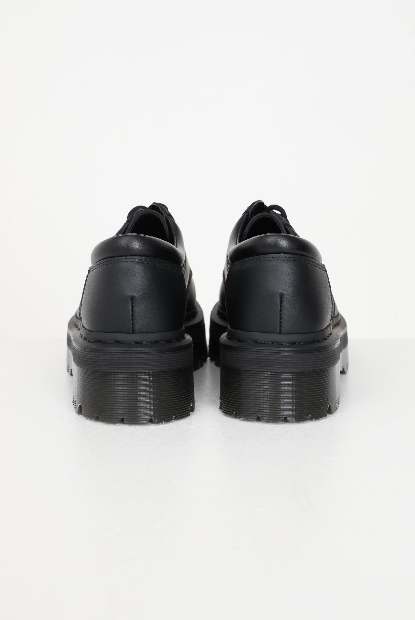 DR.MARTENS Scarpe stringate Vegan 8053 Quad Mono in pelle nere da donna 31176001-V 8053 QUAD MONO DR.MARTENS