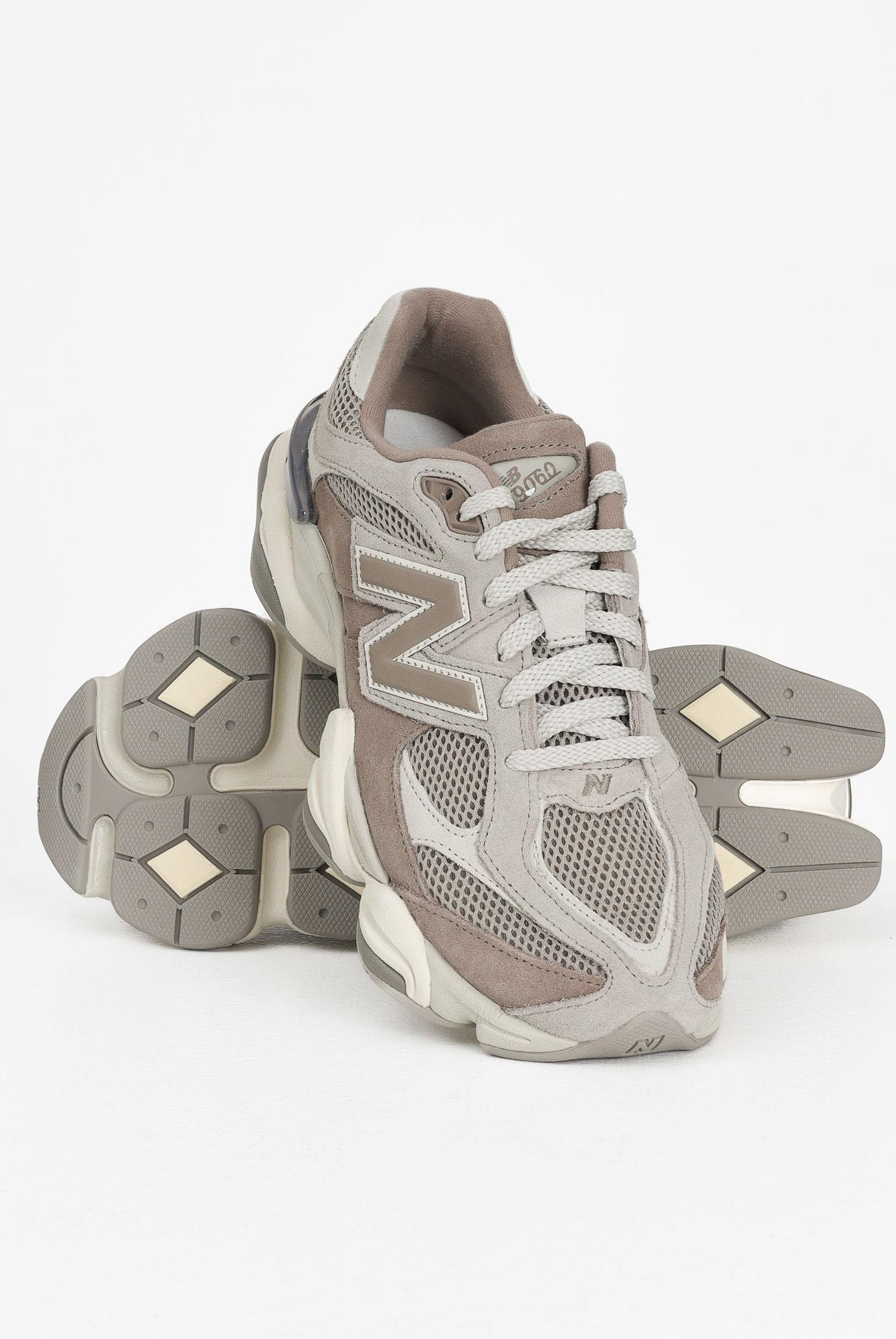 NEW BALANCE Sneakers 9060 marroni da uomo U9060ERC NEW BALANCE