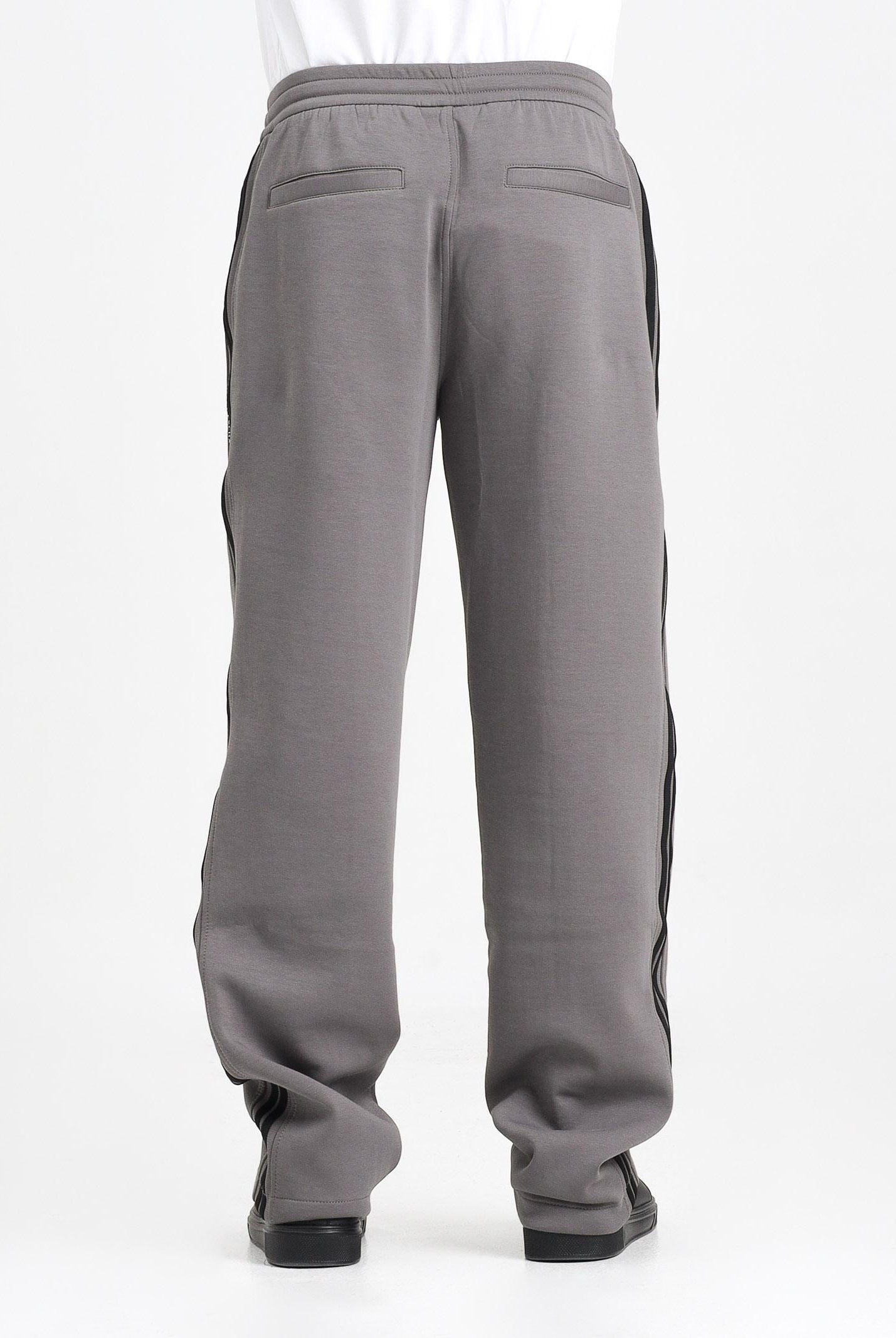 ARMANI EXCHANGE Pantalone sportivo grigio da uomo con banda logata laterale XM001362AF10818 U8092 ARMANI EXCHANGE