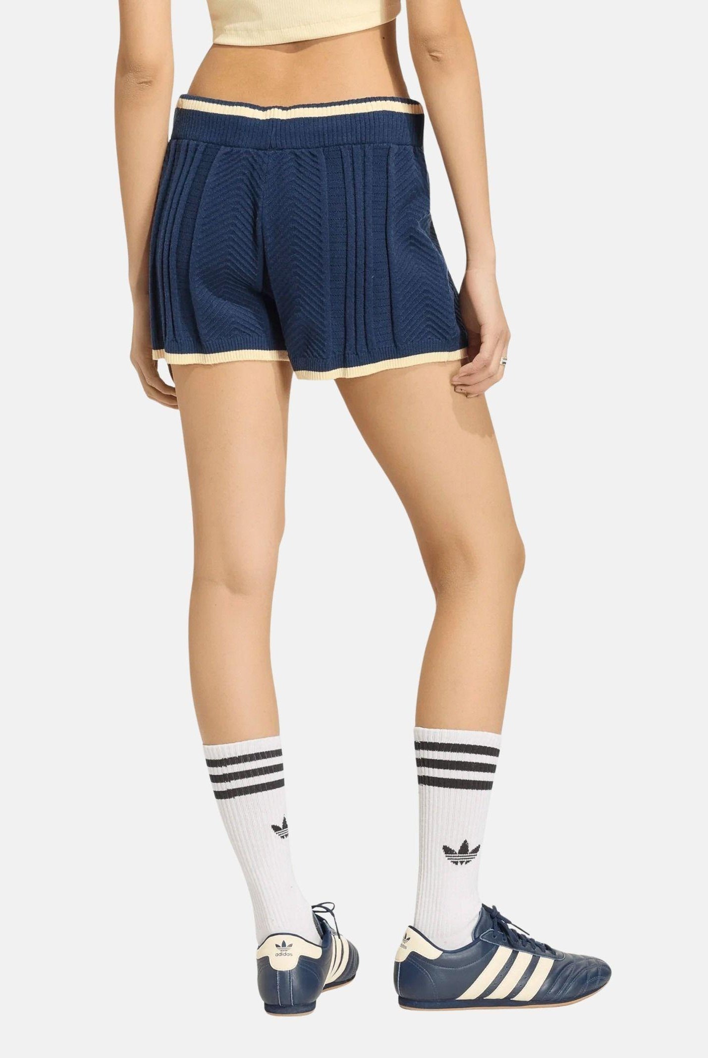 ADIDAS ORIGINALS Shorts Cable Knit Night Indigo blu notte donna KR7050 . ADIDAS ORIGINALS