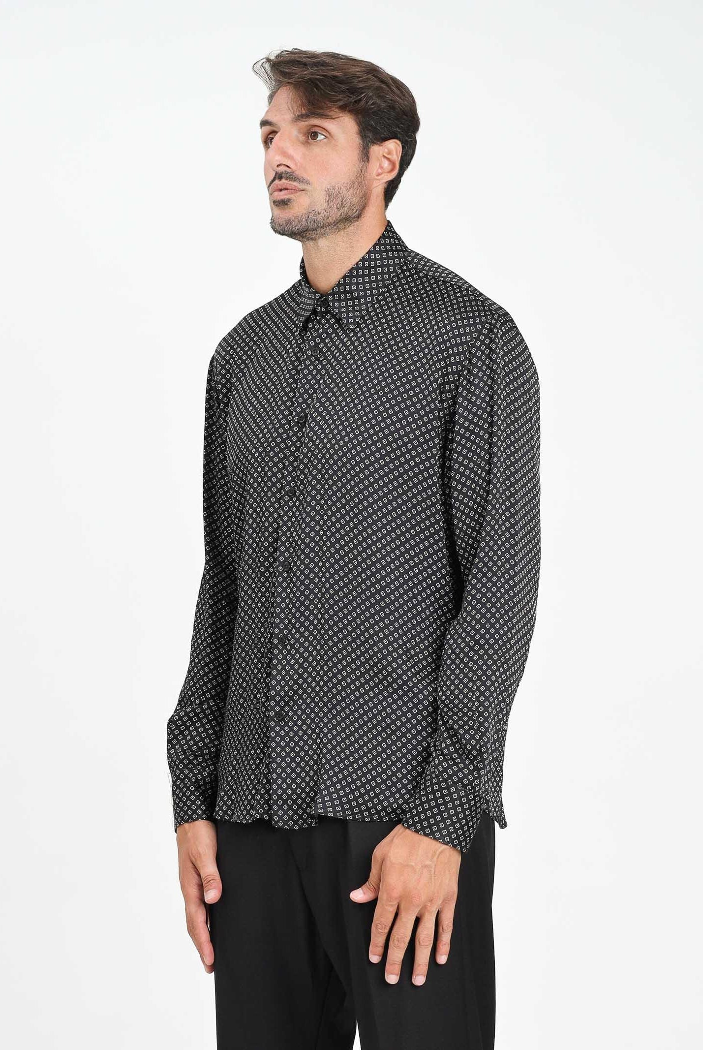 I'M BRIAN Camicia a manica lunga nera da uomo con fantasia geometrica CA3430 0028 I'M BRIAN