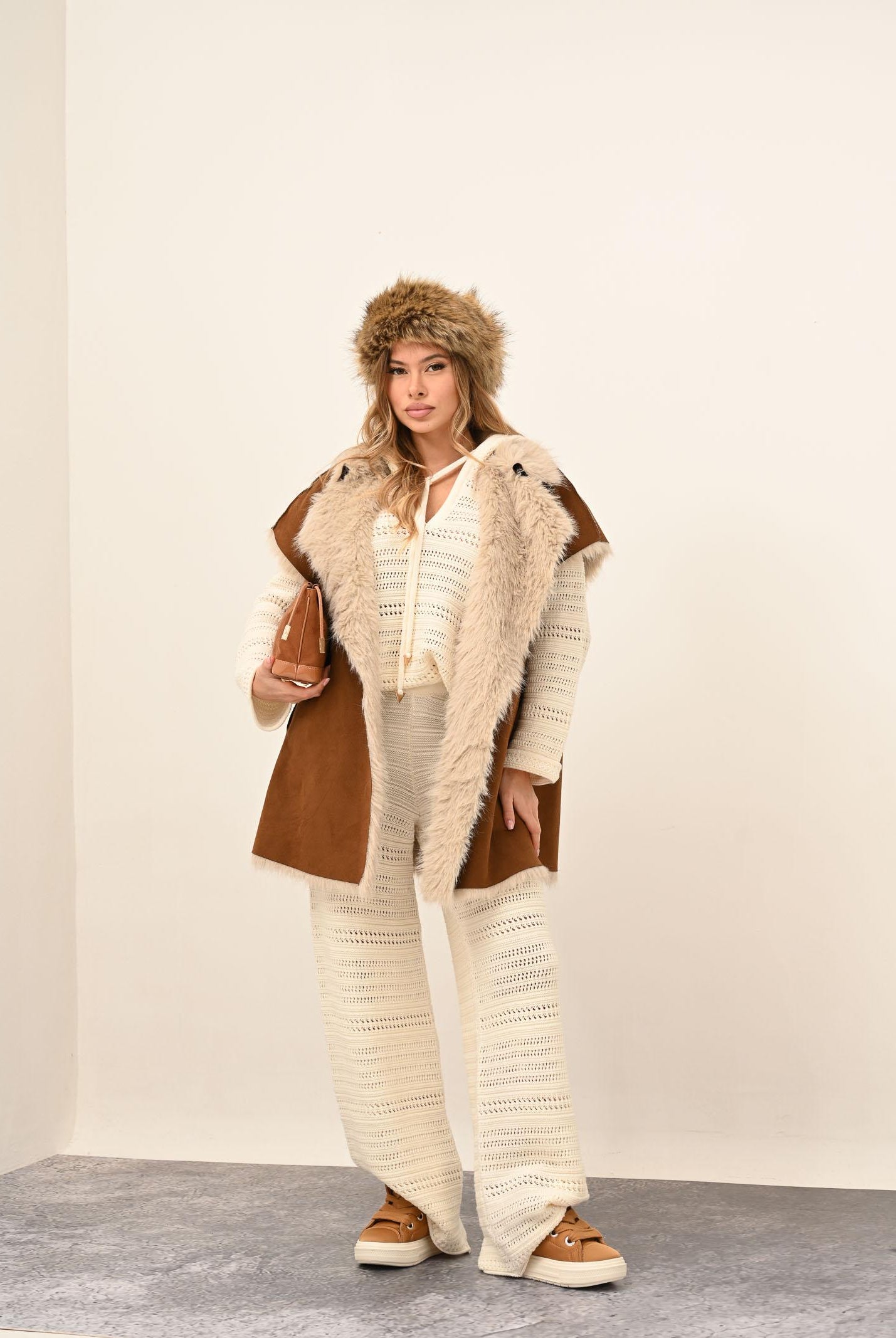 AKEP Pantalone panna da donna in maglia traforata PTKD11005 V2 AKEP