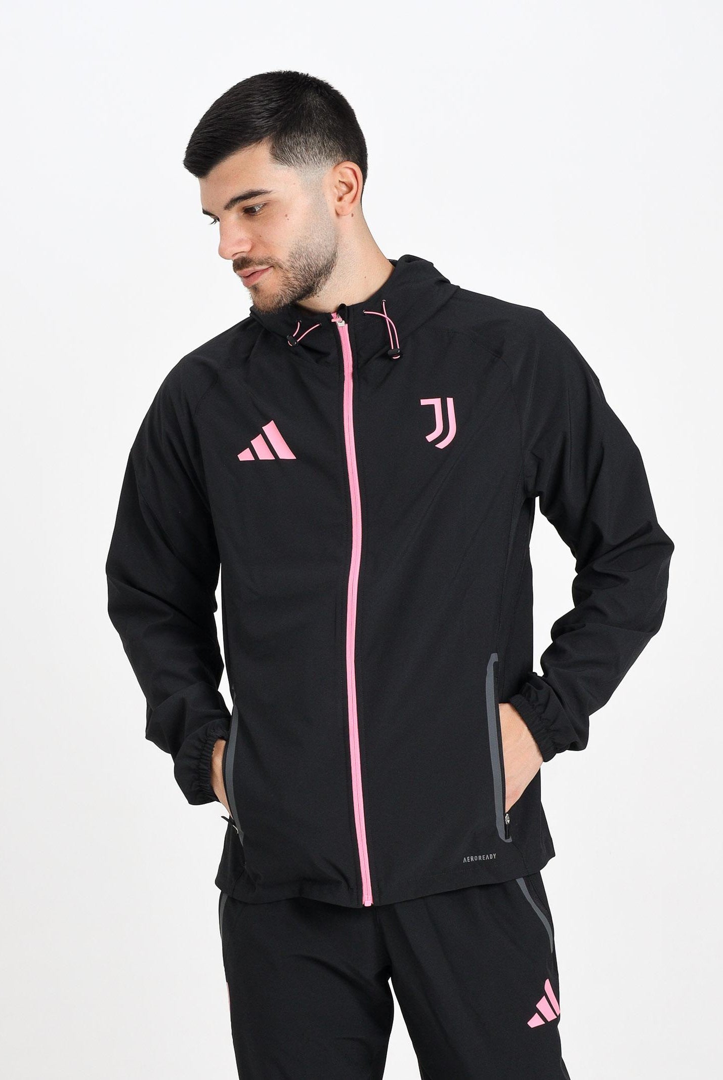 ADIDAS PERFORMANCE Giacca Juventus Tiro 25 Competition Vis Tech nera da uomo JV5347 . ADIDAS PERFORMANCE