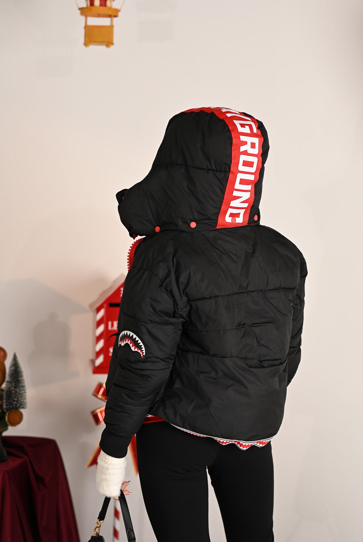 SPRAYGROUND Piumino CROP DOWN JACKET nero da donna SP275BLK . SPRAYGROUND
