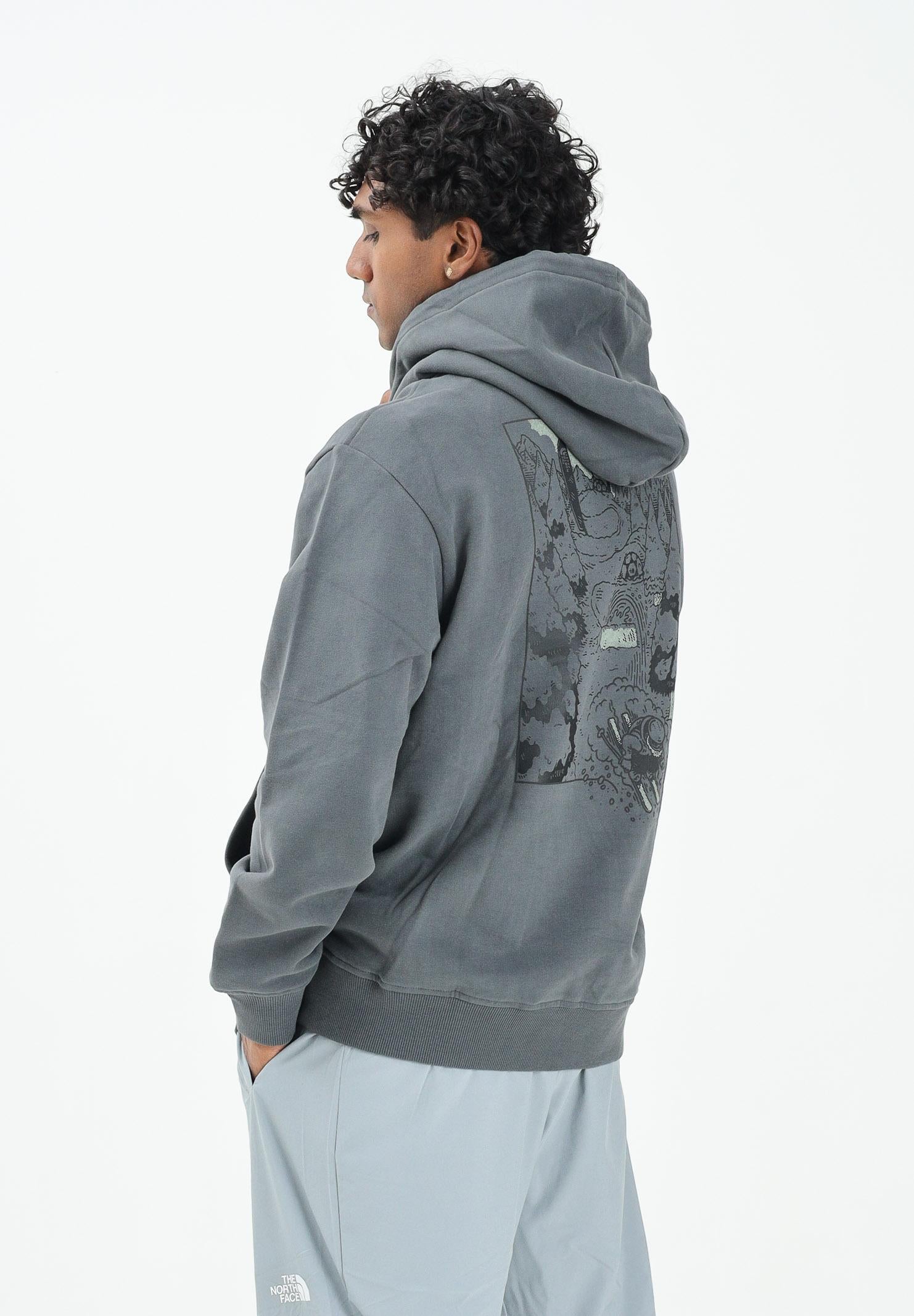 THE NORTH FACE Felpa con cappuccio Powder Days Relaxed Graphic grigia da uomo NF0A8E4G0C51 . THE NORTH FACE