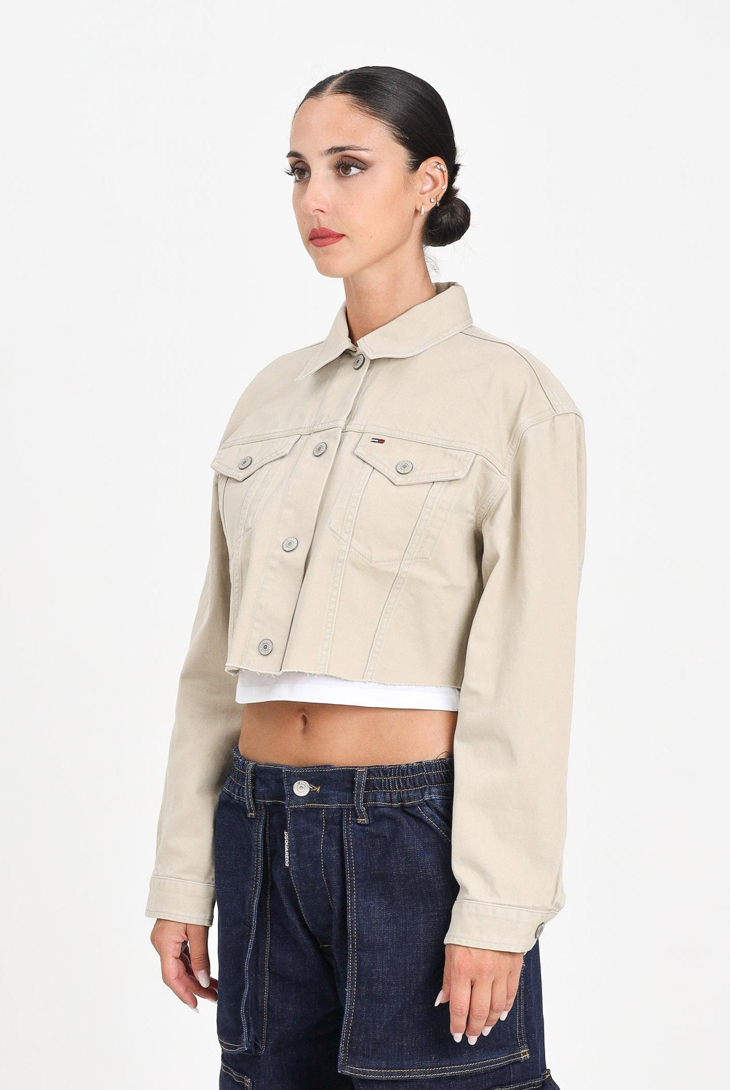 TOMMY JEANS Giubbotto crop in denim beige da donna rifinito dall'iconica bandiera DW0DW21431RBV  TOMMY JEANS