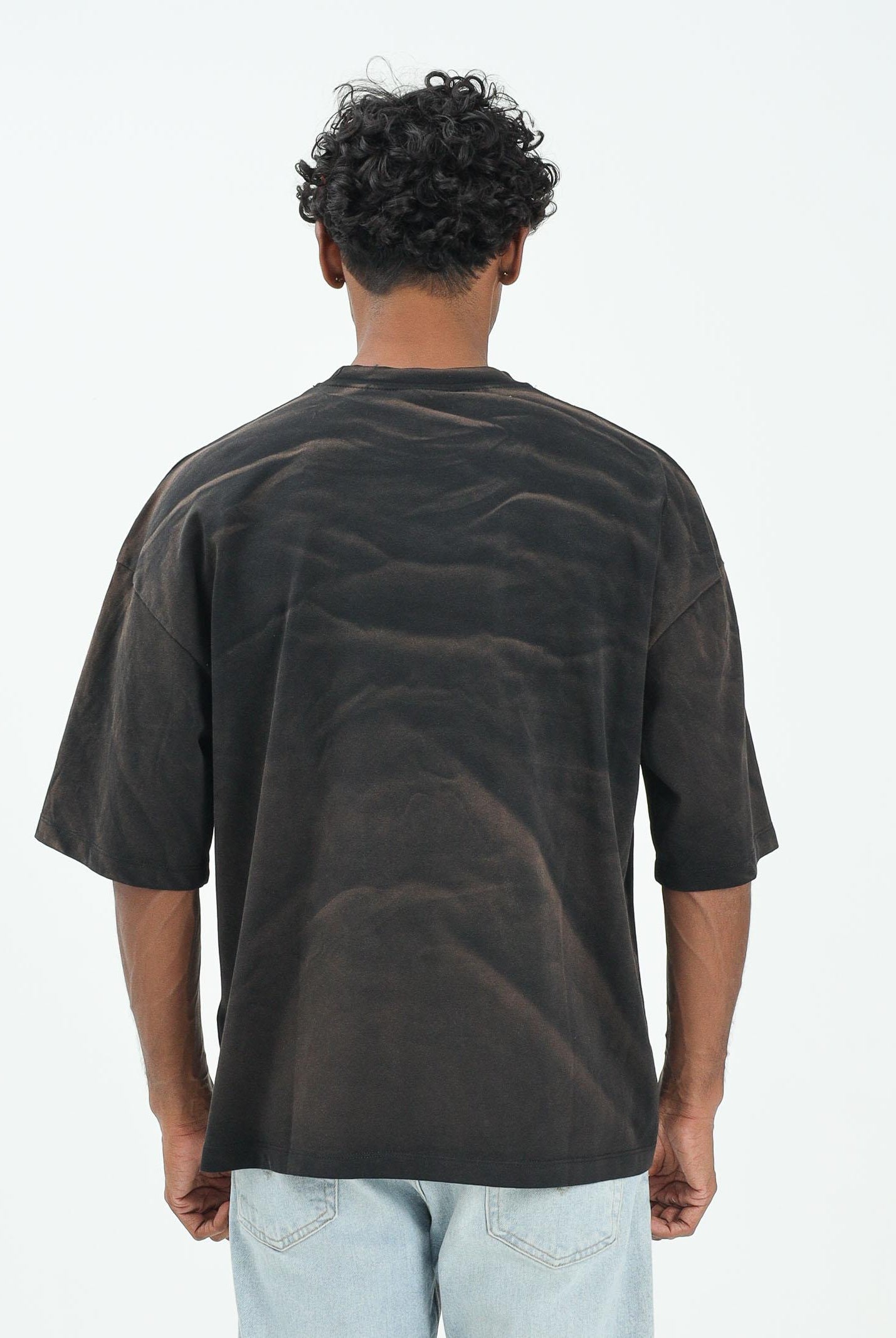 GCDS T-shirt a manica corta nera per uomo e donna con effetto lavato e stampa B2CM2315JF1 99 GCDS