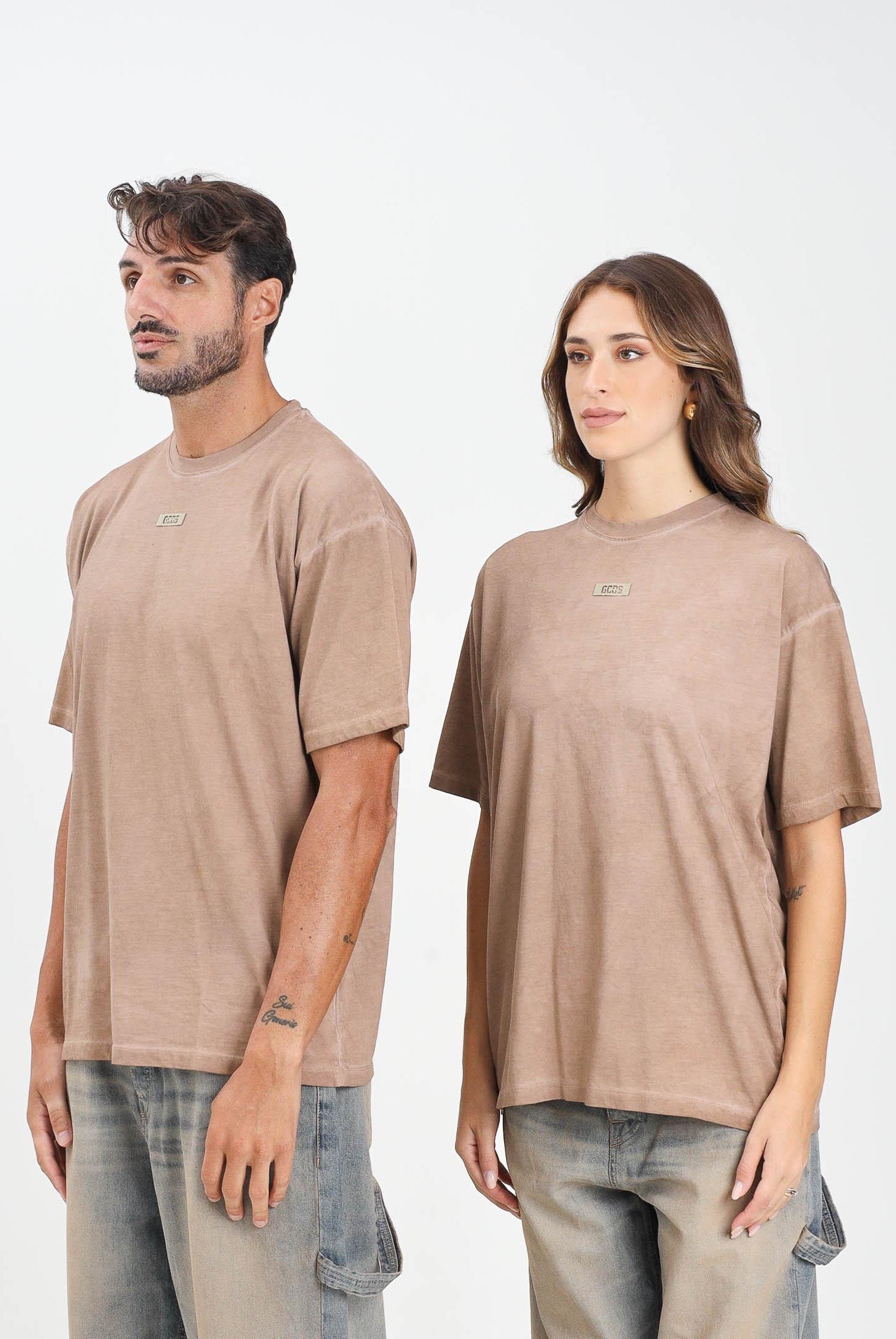 GCDS T-shirt a manica corta marrone per uomo e donna con logo B2CM2313JF1 30 GCDS