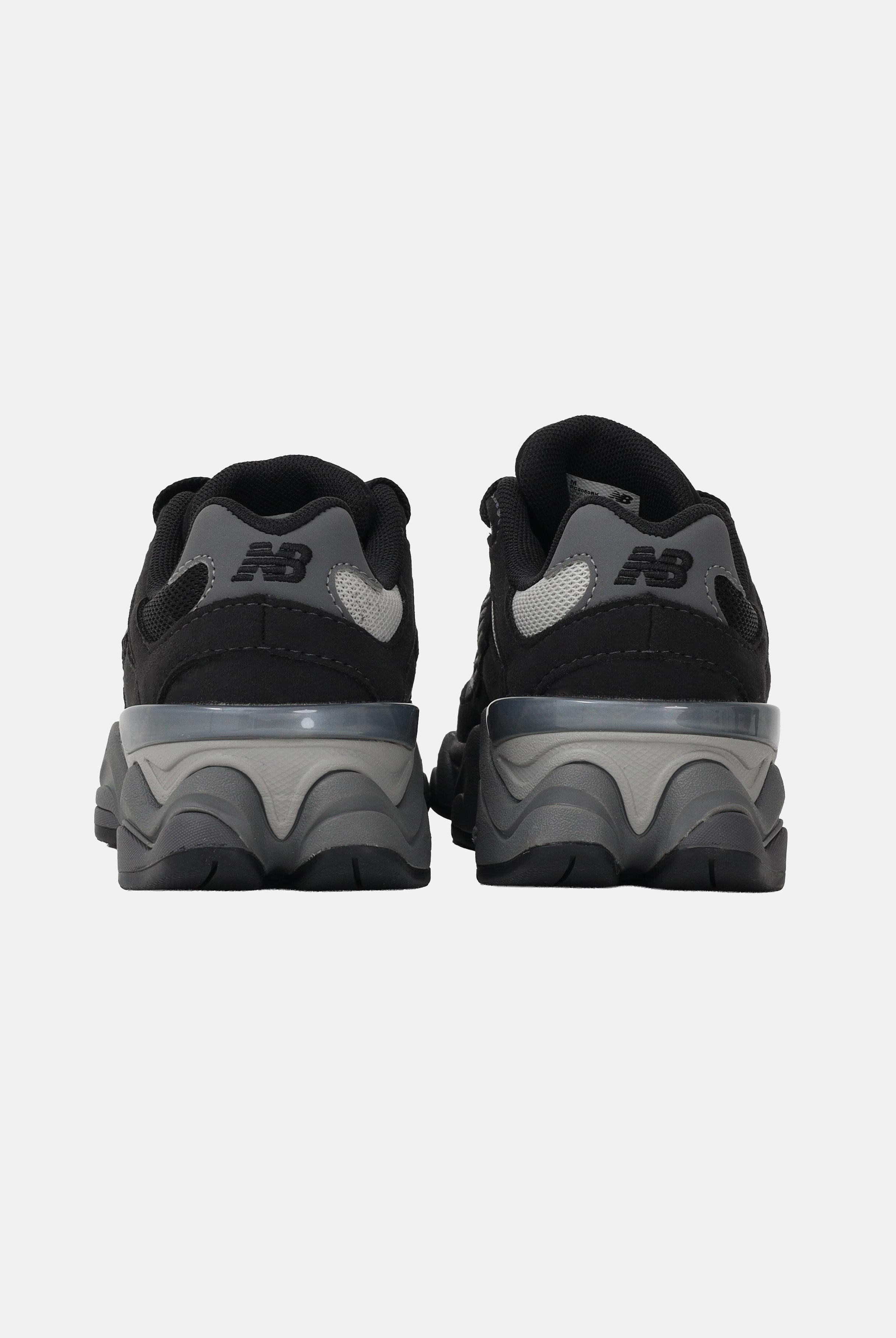 NEW BALANCE Sneakers 9060 Lace nere per bambino e bambina PC9060BK . NEW BALANCE