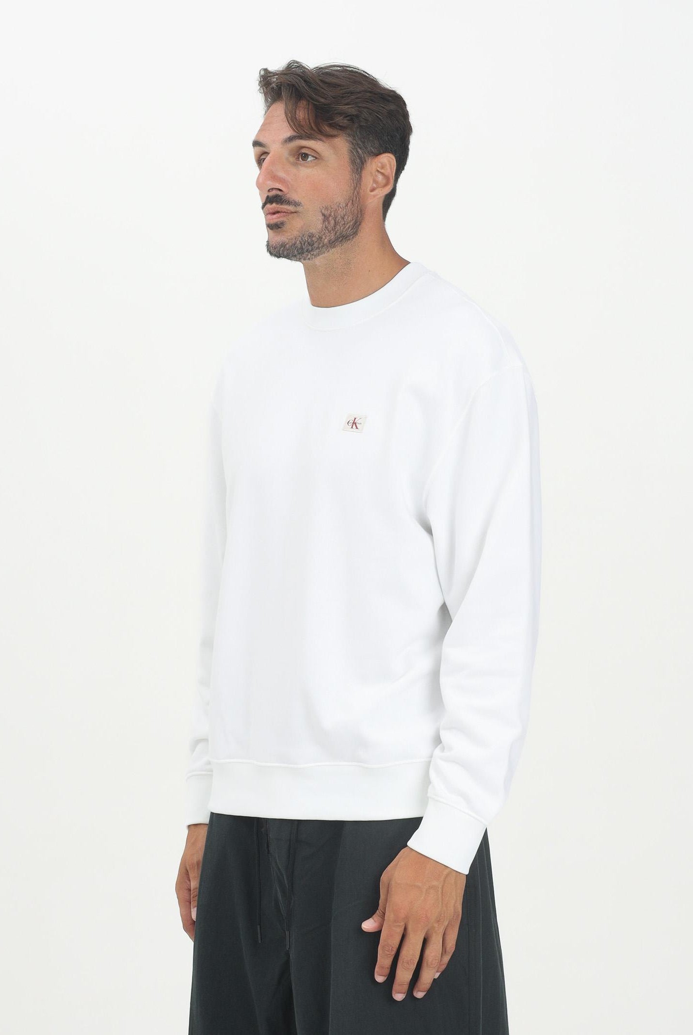 CALVIN KLEIN JEANS Felpa girocollo bianca da uomo con stemma monogramma LV04RC273GYAF CALVIN KLEIN JEANS