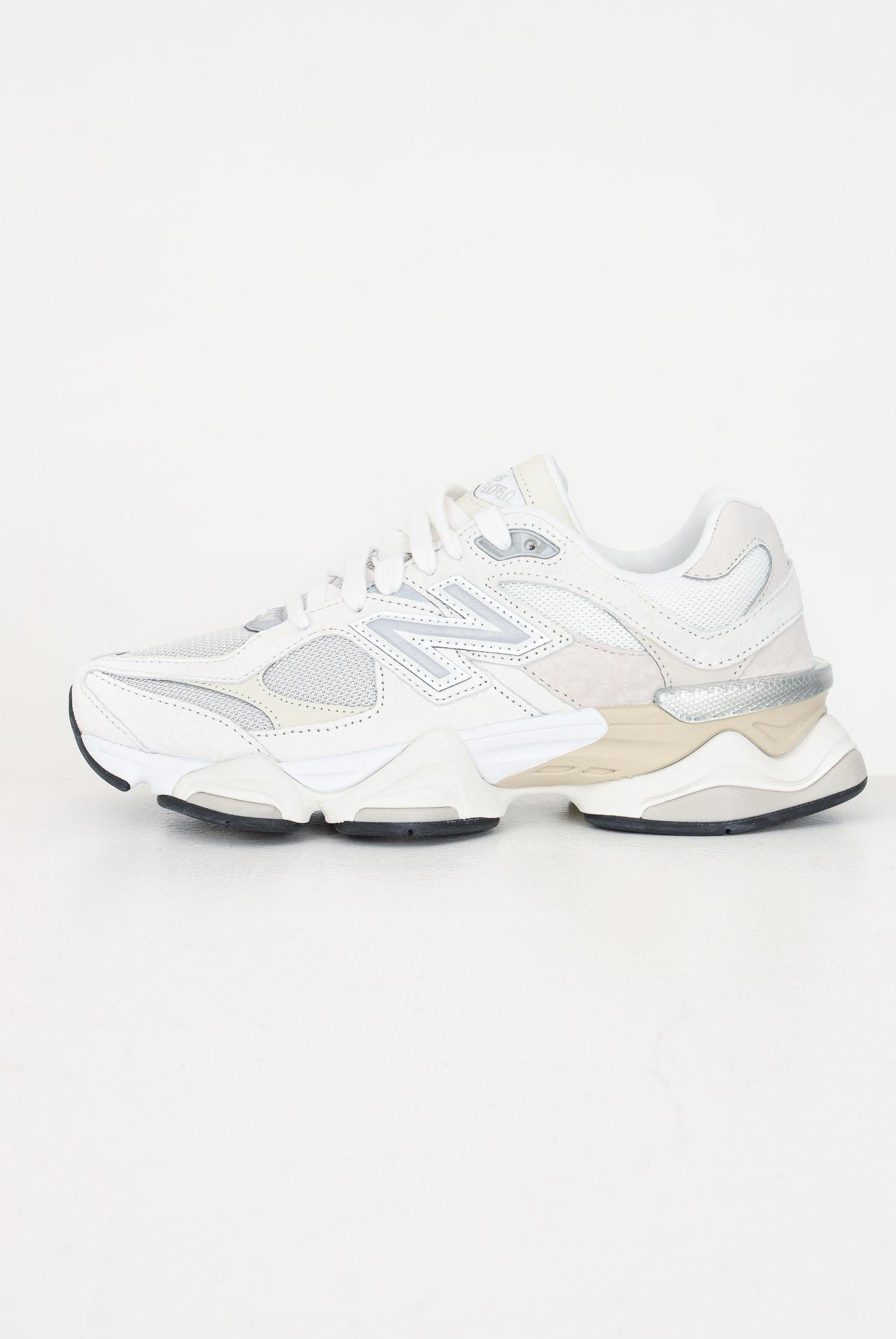NEW BALANCE Sneakers 9060 bianche da uomo U9060WHT NEW BALANCE