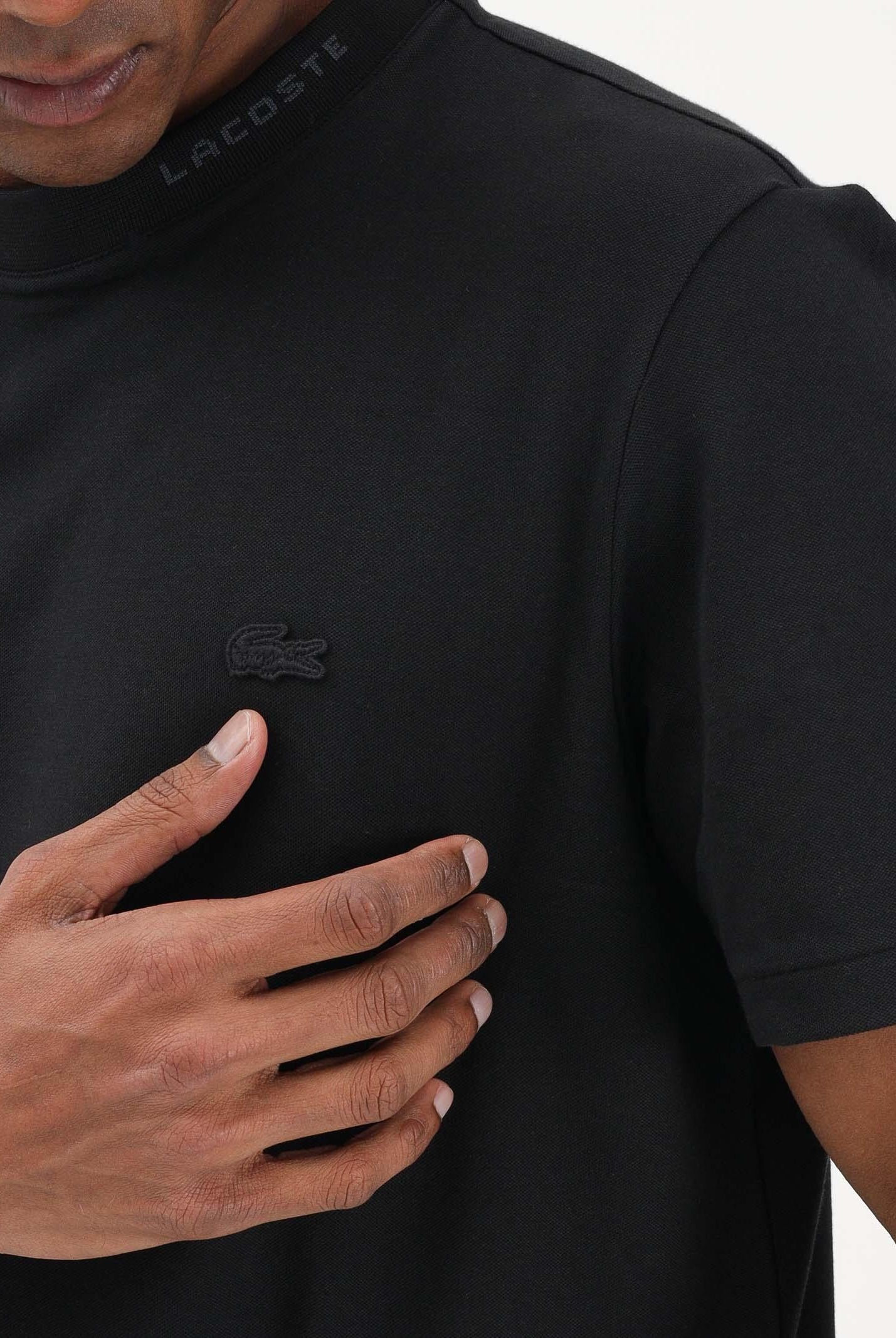 LACOSTE T-shirt a manica corta nera da uomo in piqué con marchio jacquard TH5060 031 LACOSTE