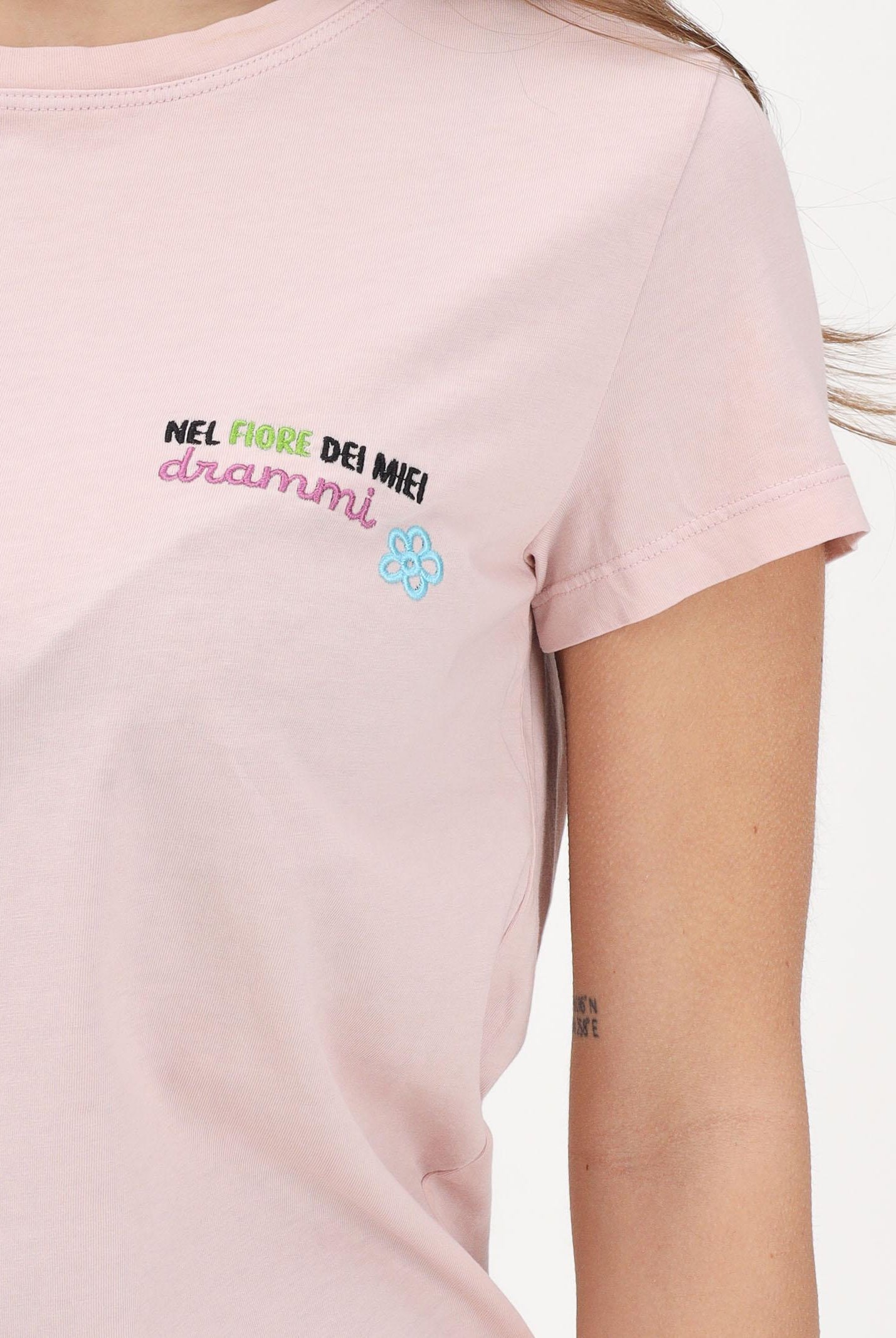 VICOLO T-shirt a manica corta rosa da donna con ricamo RAB0609 30 VICOLO
