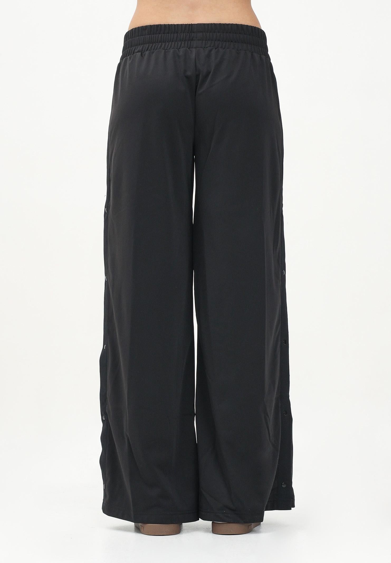 PUMA Pantalone sportivo Wardrobe Ess Relaxed Low-Rise Popper Op nero da donna 629804 01 PUMA