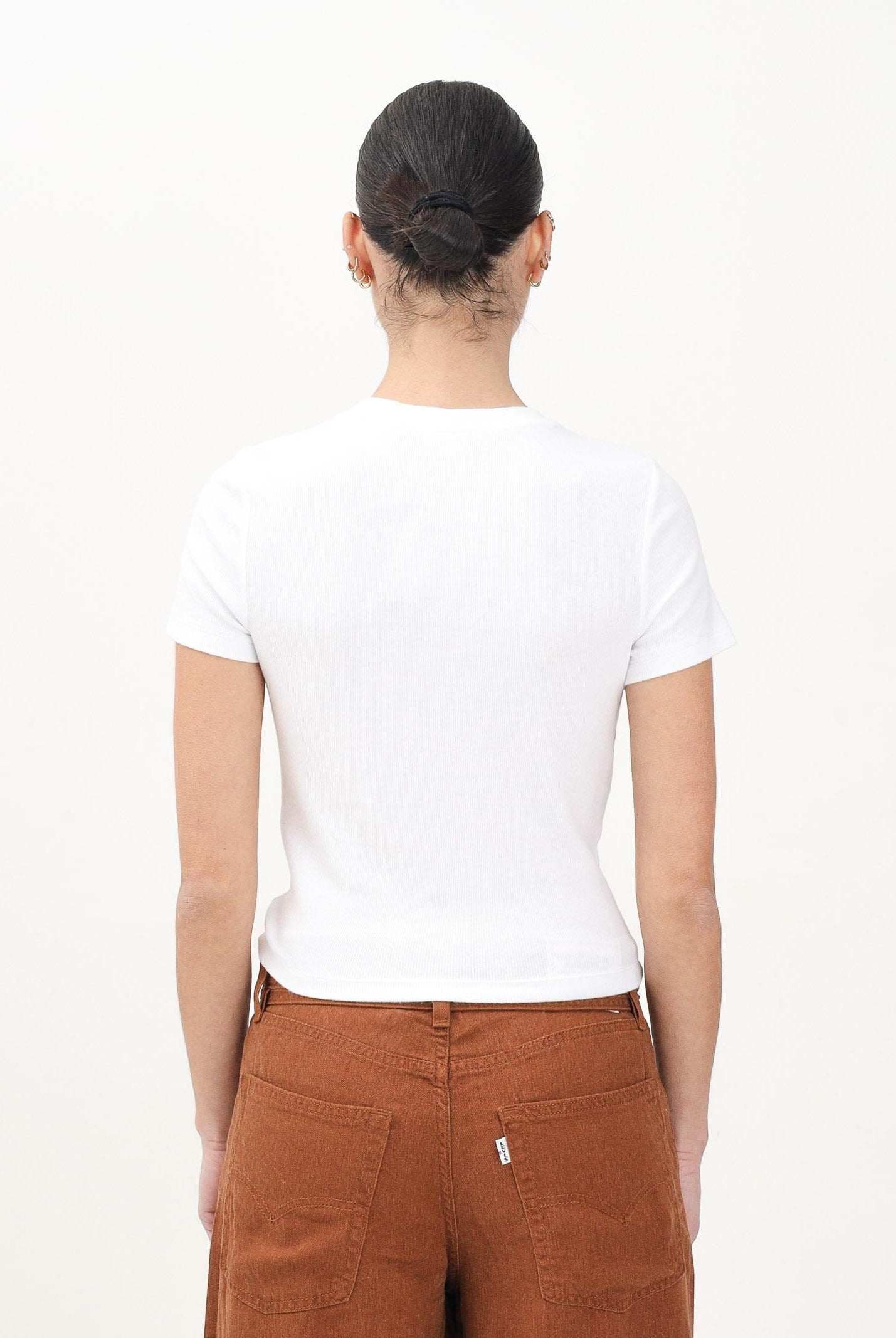 LEVI'S® T-shirt a manica corta ESSENTIAL bianca da donna A7419-0013 . LEVI'S®