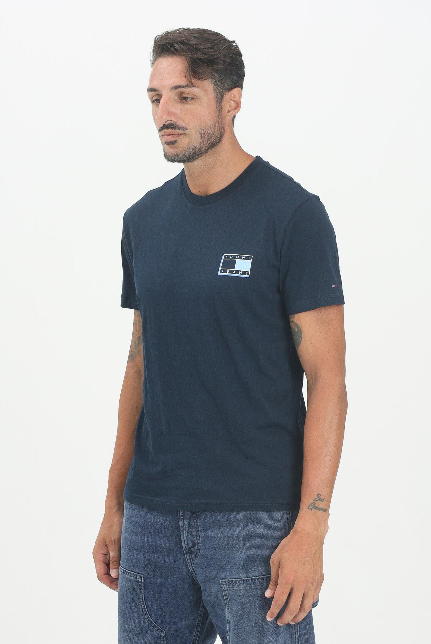 TOMMY JEANS T-shirt a manica corta blu da uomo con logo DM0DM21577C1G TOMMY JEANS