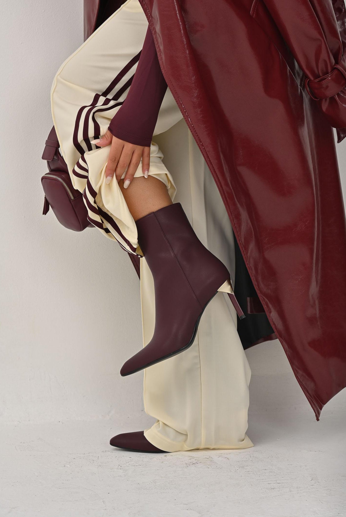 ARMANI EXCHANGE Stivaletti bordeaux da donna con dettaglio logo XW001645AF13876 UA343 ARMANI EXCHANGE