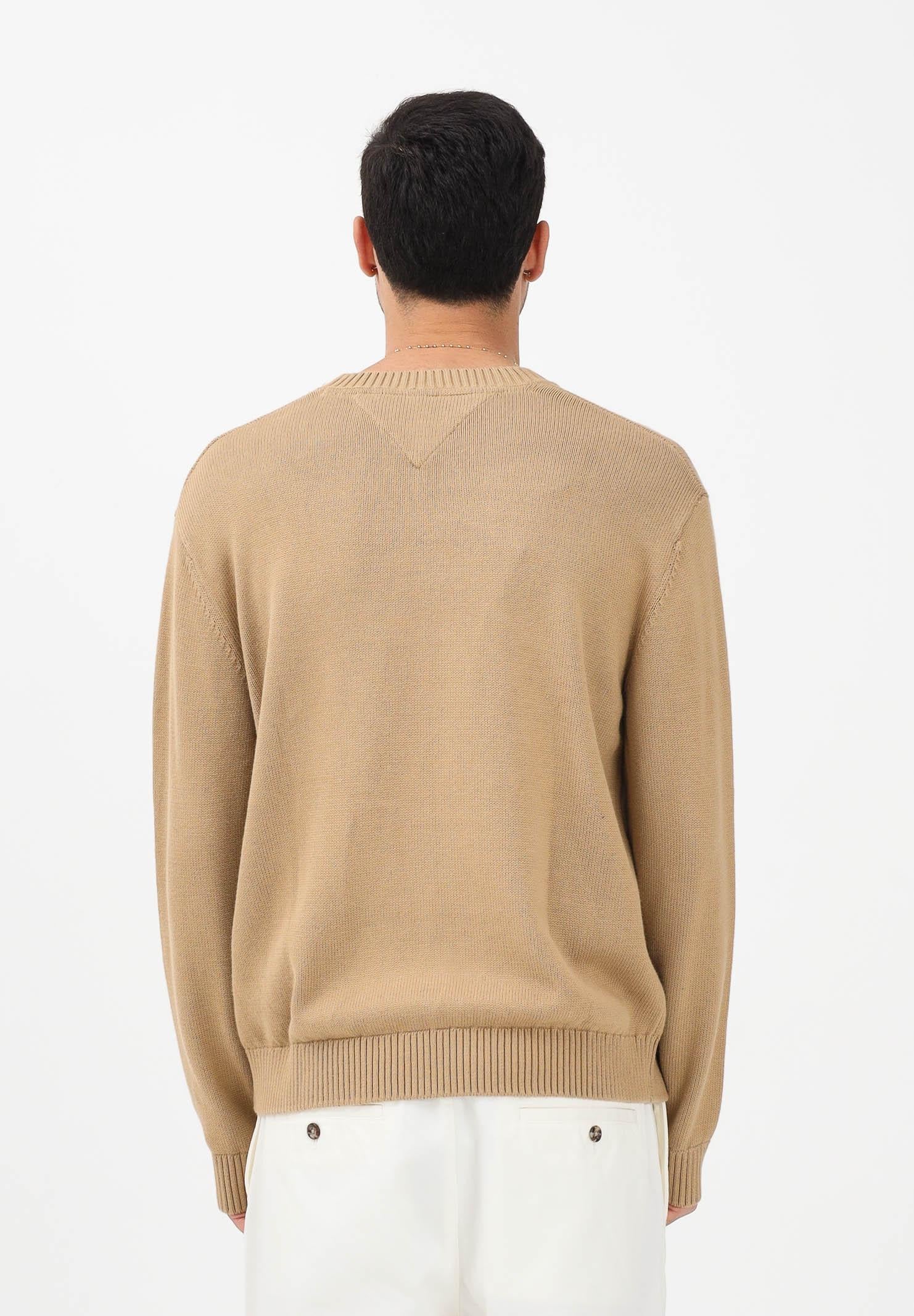 TOMMY JEANS Maglioncino girocollo beige da uomo con logo DM0DM22401 AEN TOMMY JEANS