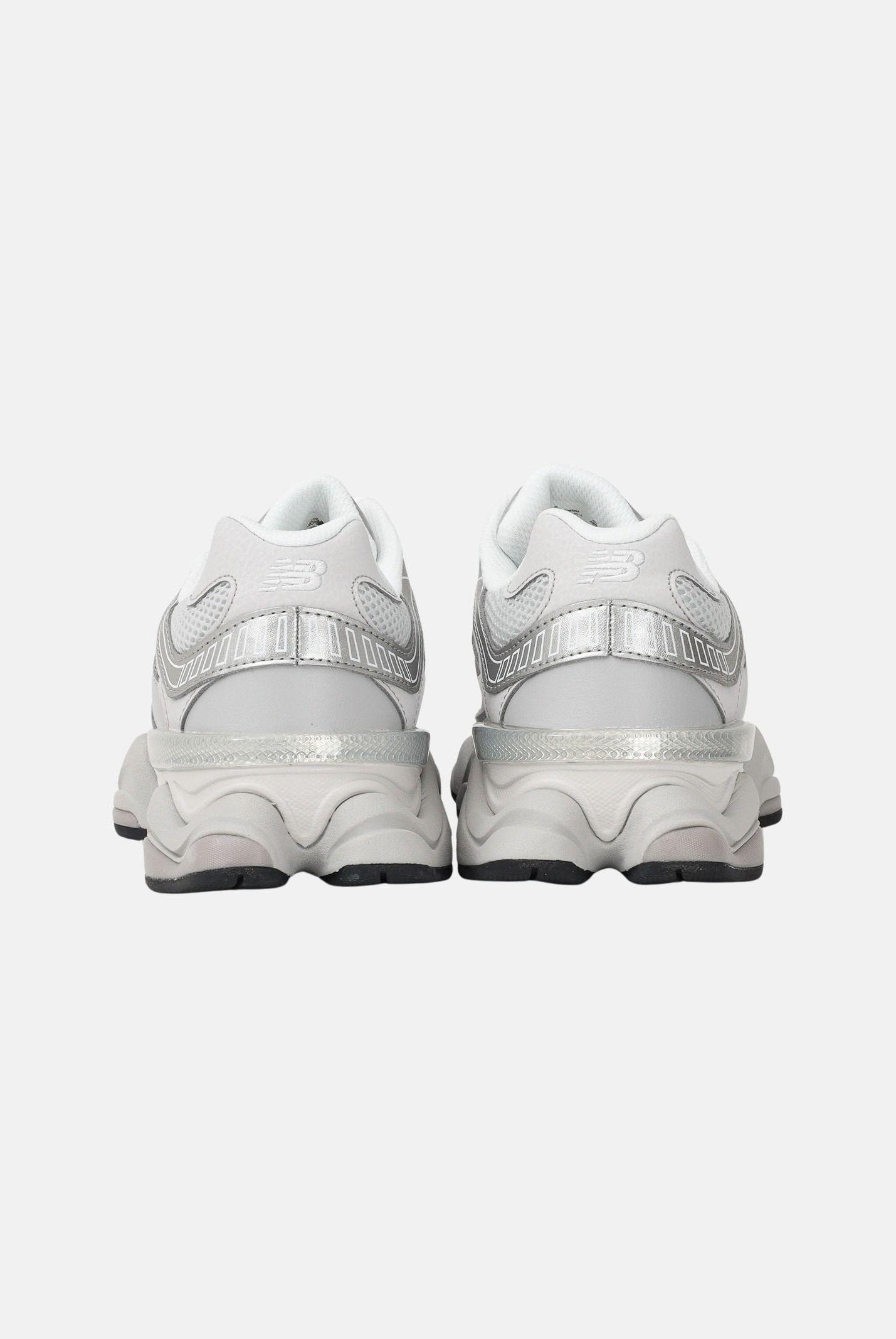 NEW BALANCE Sneakers 9060 argento da uomo U90606MU . NEW BALANCE