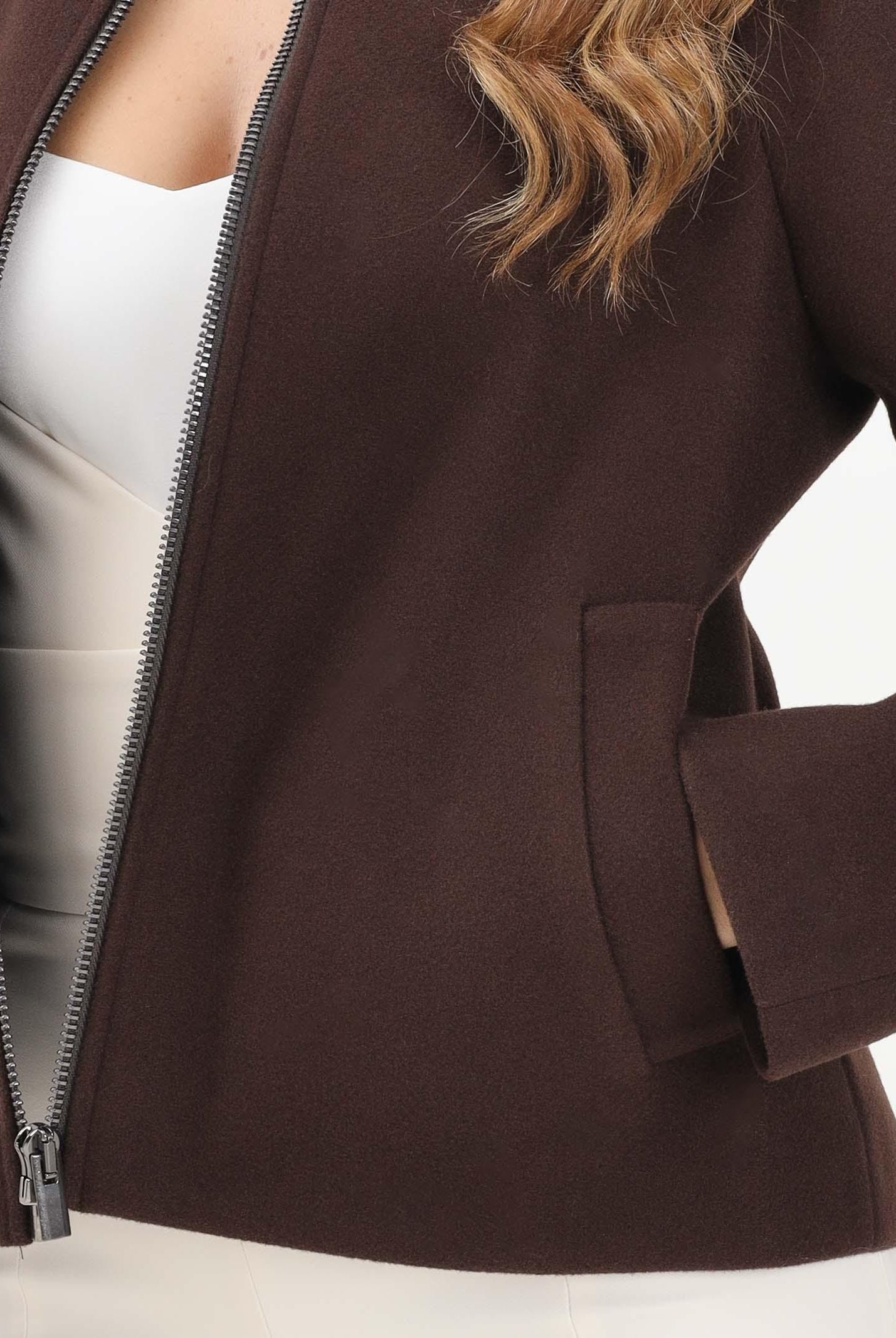 VICOLO Cappotto corto marrone da donna con maniche a sbuffo TF1543 MA VICOLO