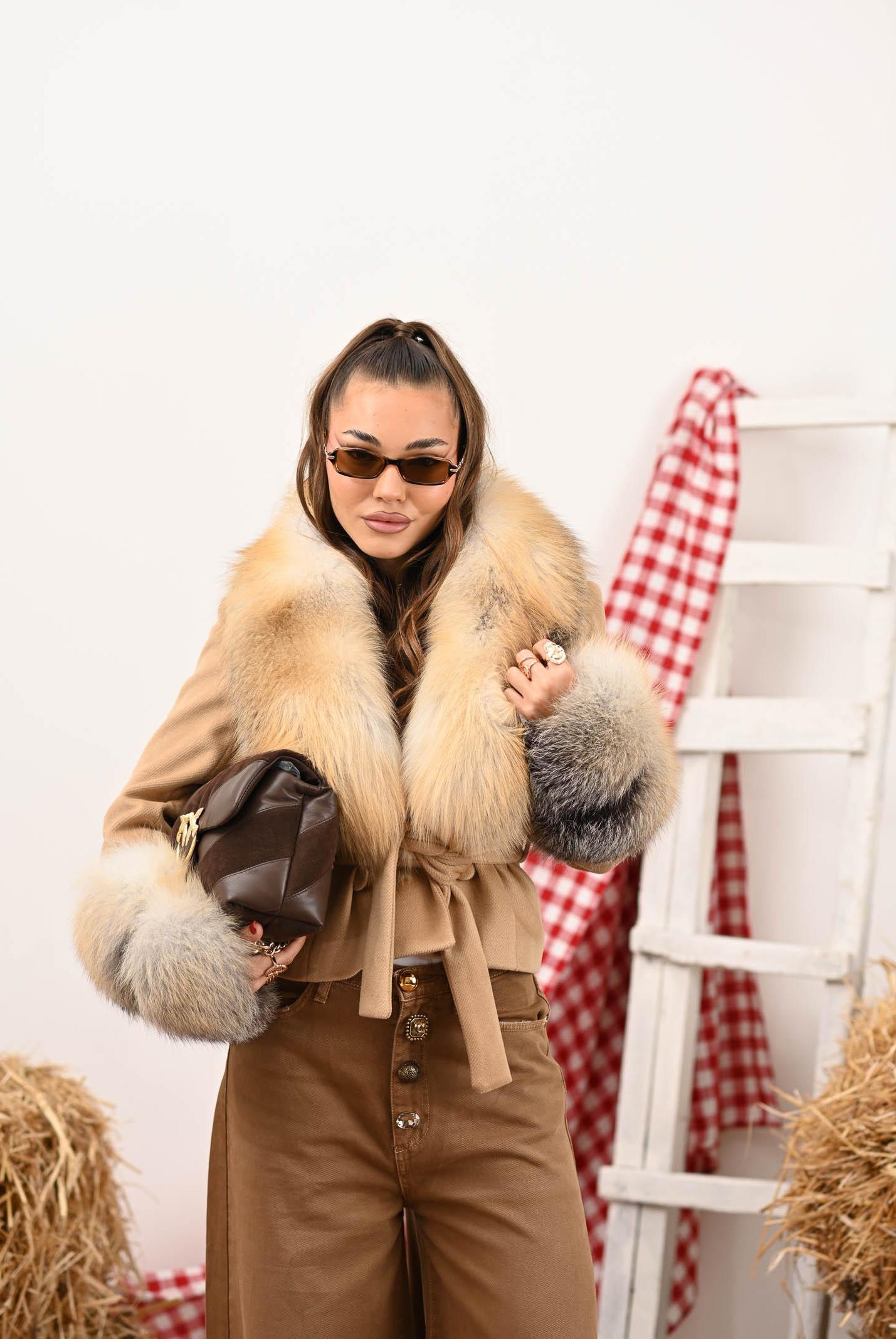 YES LONDON Cappotto beige da donna con dettagli in vera pelliccia CD1228 CA YES LONDON