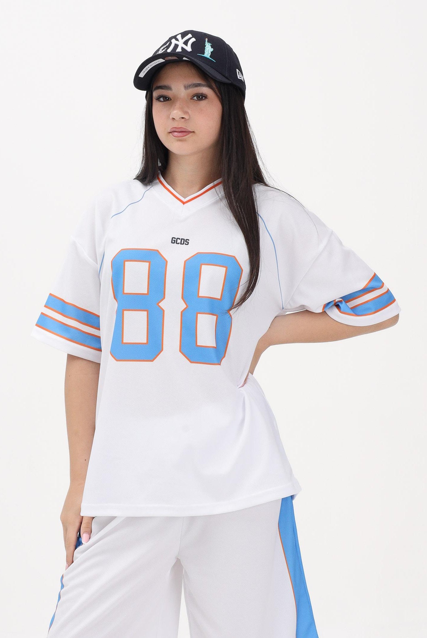GCDS T-shirt a manica corta bianca per donna, ragazzi e bambini stile college C1BJQC709J338 100E GCDS