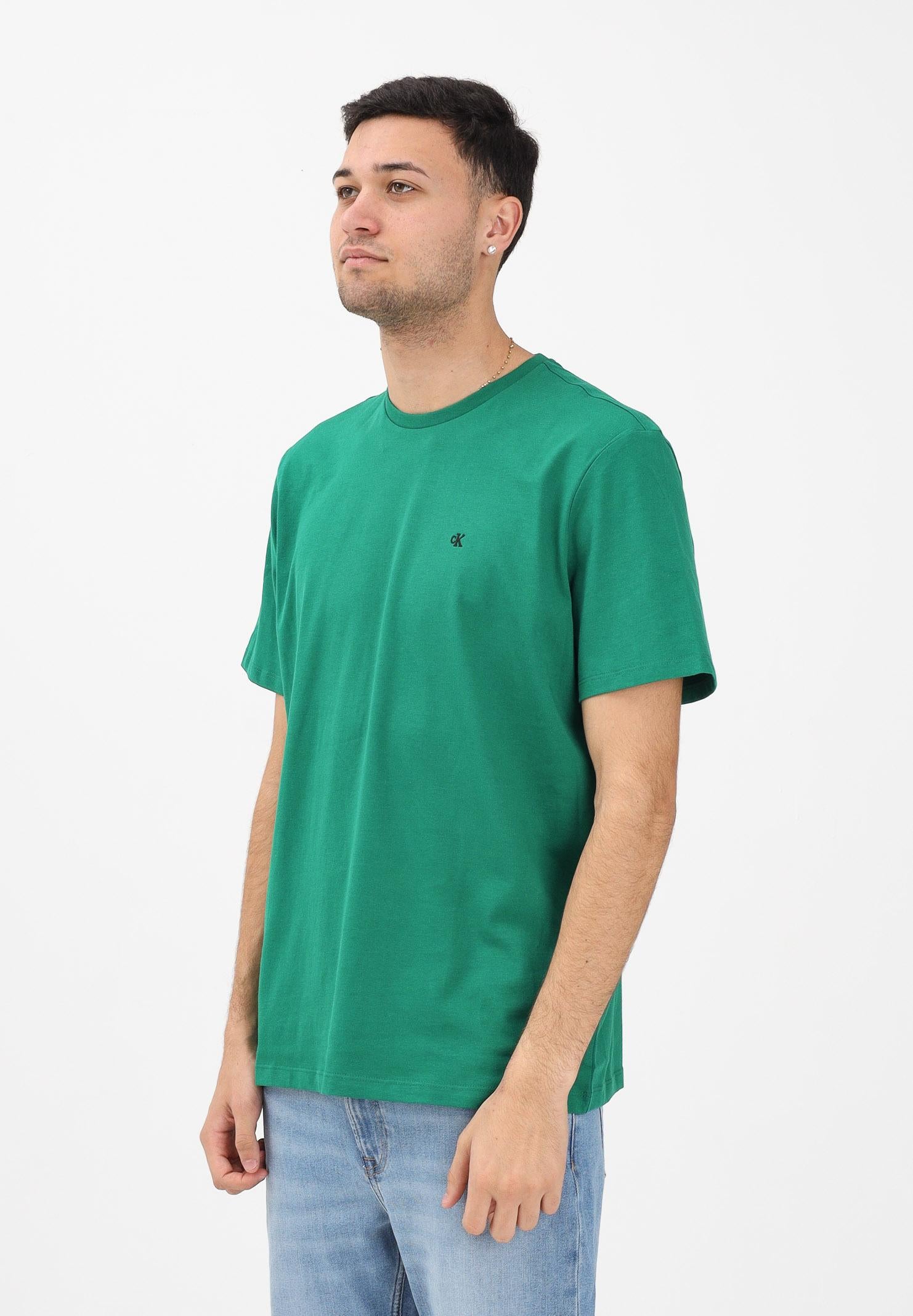 CALVIN KLEIN JEANS T-shirt a manica corta verde da uomo con logo LV04RD254G2ES . CALVIN KLEIN JEANS