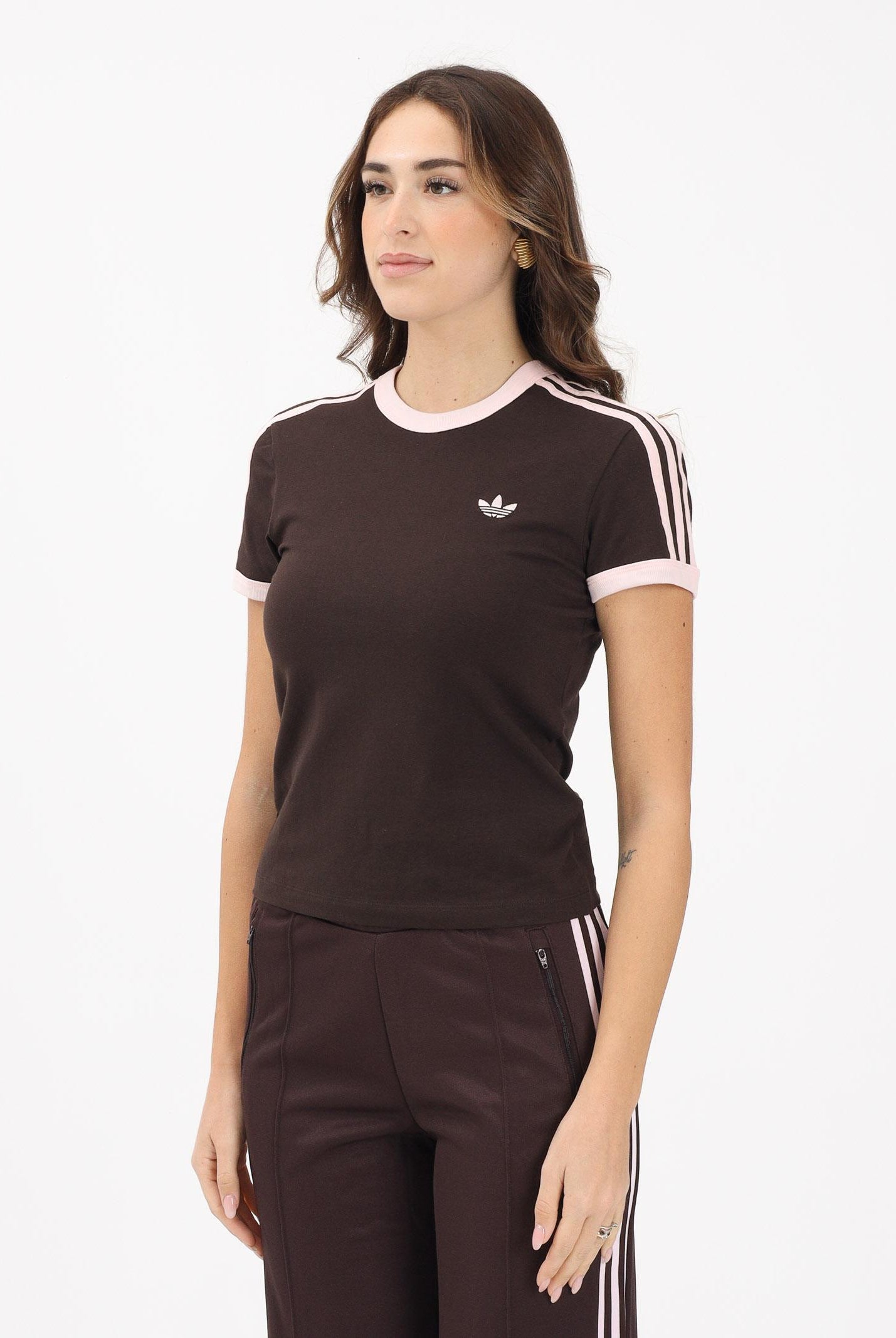 ADIDAS ORIGINALS T-shirt a manica corta 3 STRIPES SLIM marrone e rosa da donna KC9017 . ADIDAS ORIGINALS