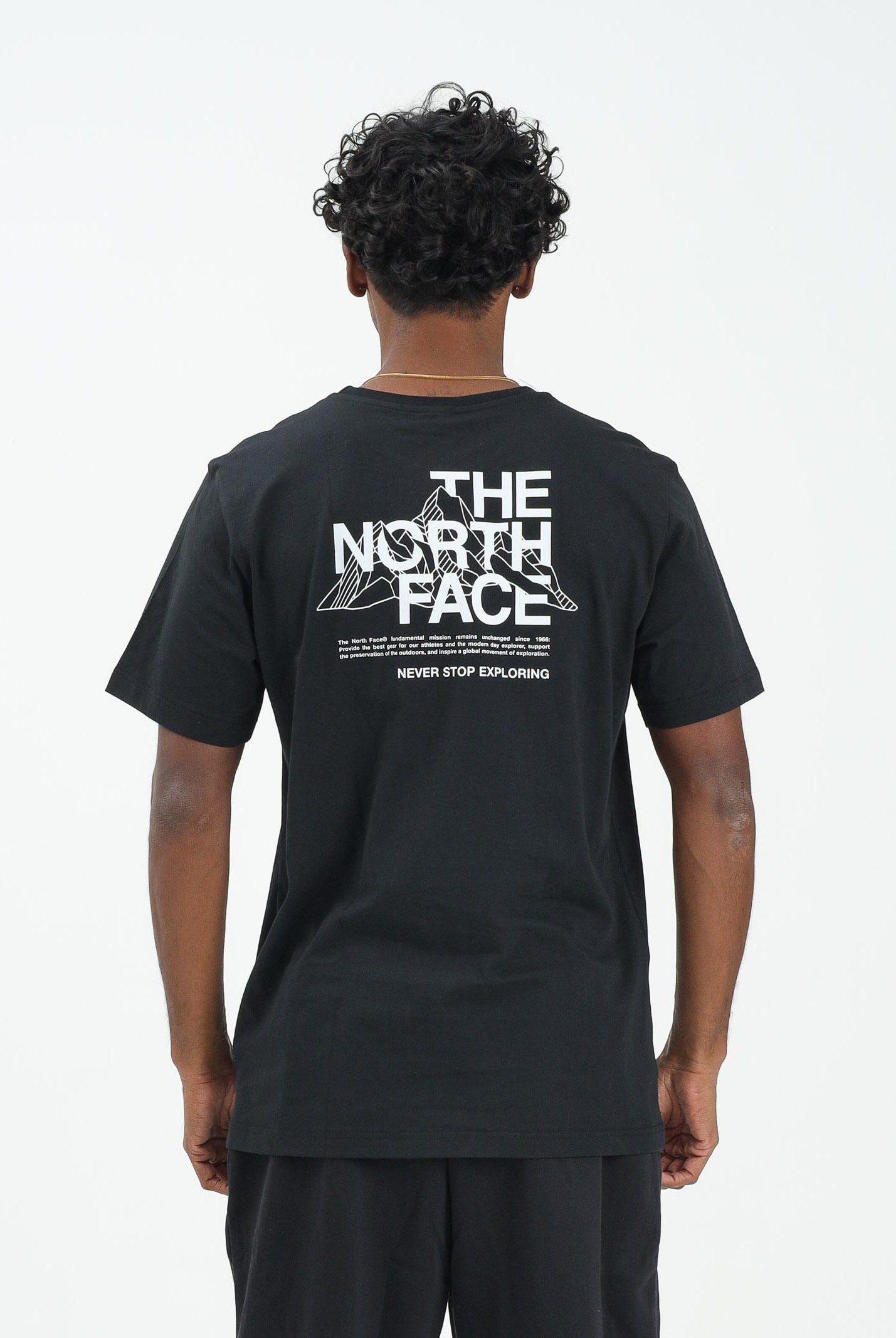 THE NORTH FACE T-shirt a manica corta MOUNTAIN SKETCH nera da uomo NF0A8EE8JK31 THE NORTH FACE