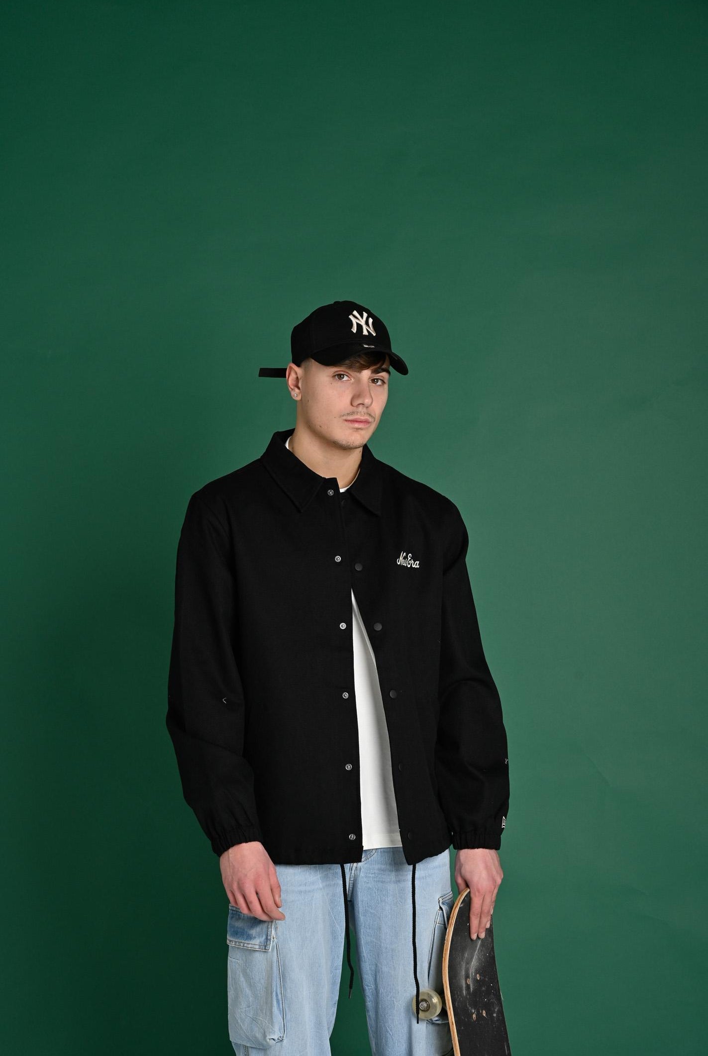 Cappello con visiera nero per uomo e donna con logo Yankees 10531941 NEW ERA