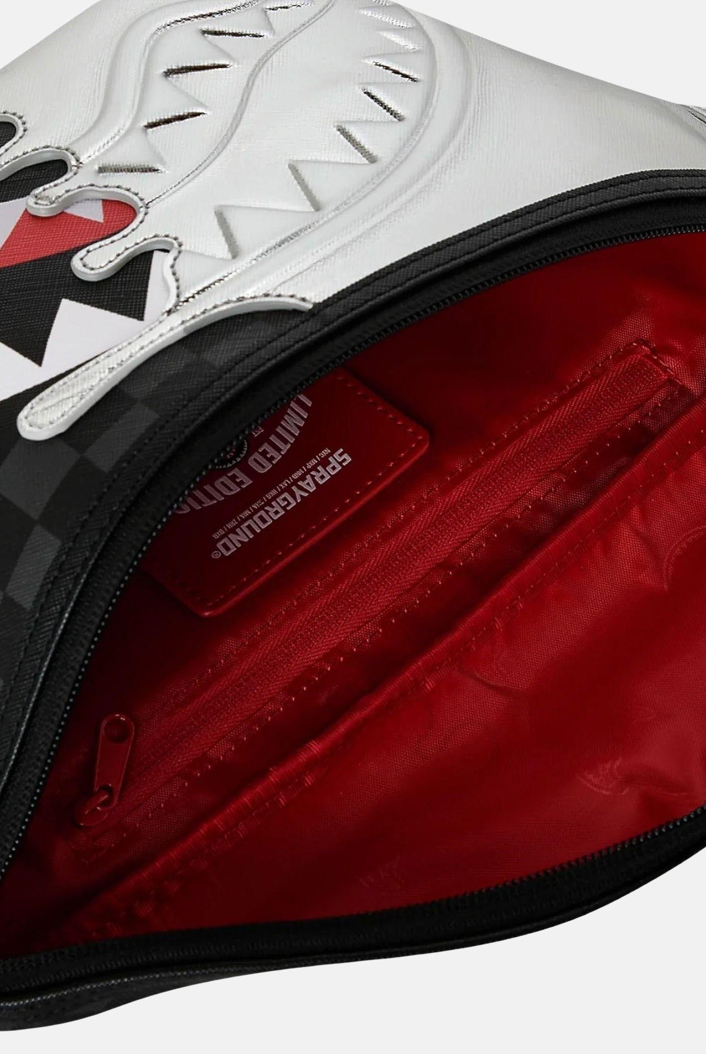 SPRAYGROUND Marsupio SILVER SIDE DRIP argento e nero per uomo e donna 910B8926NSZ . SPRAYGROUND