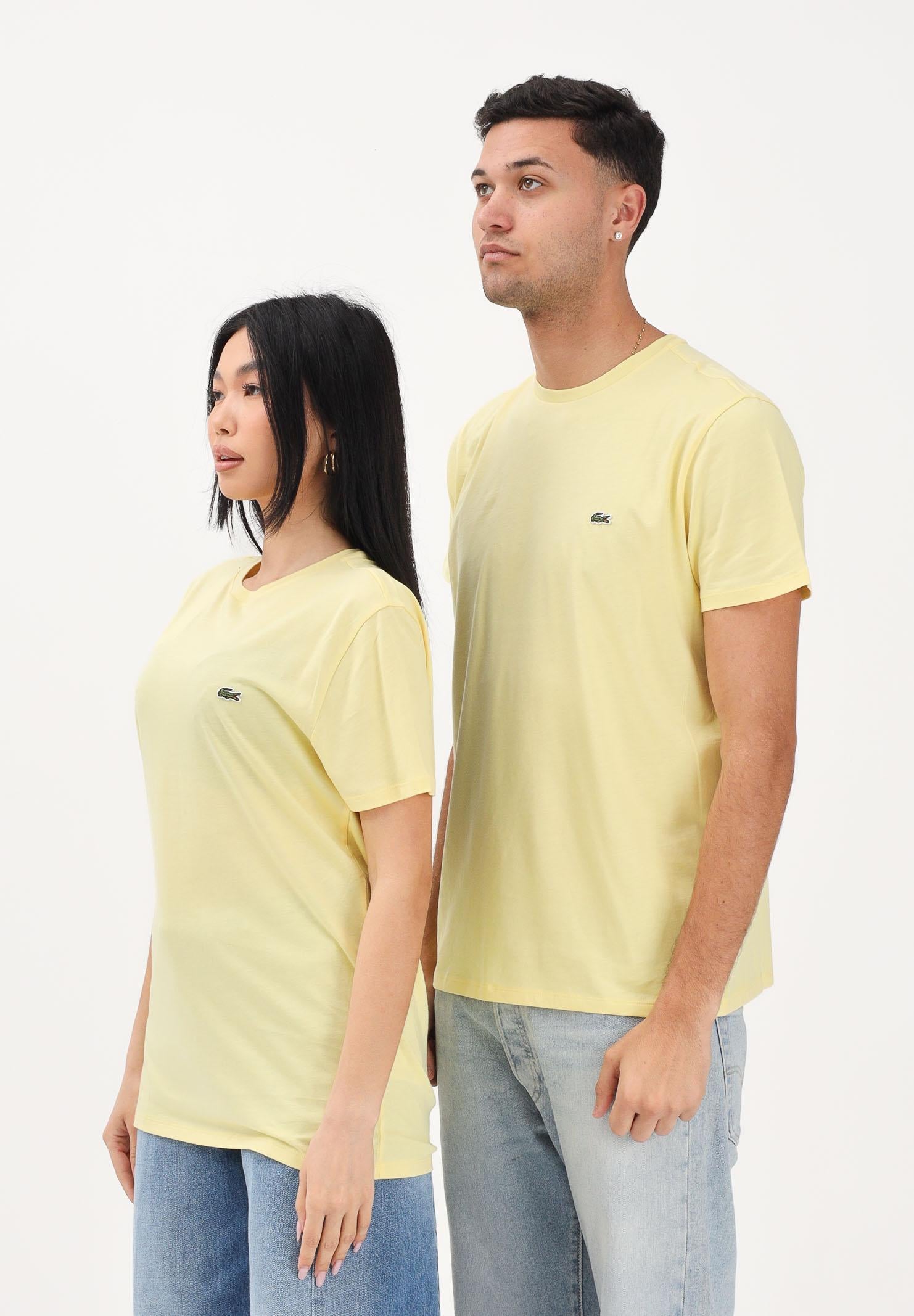 LACOSTE T-shirt a manica corta gialla per uomo e donna con patch logo TH6709 107 LACOSTE